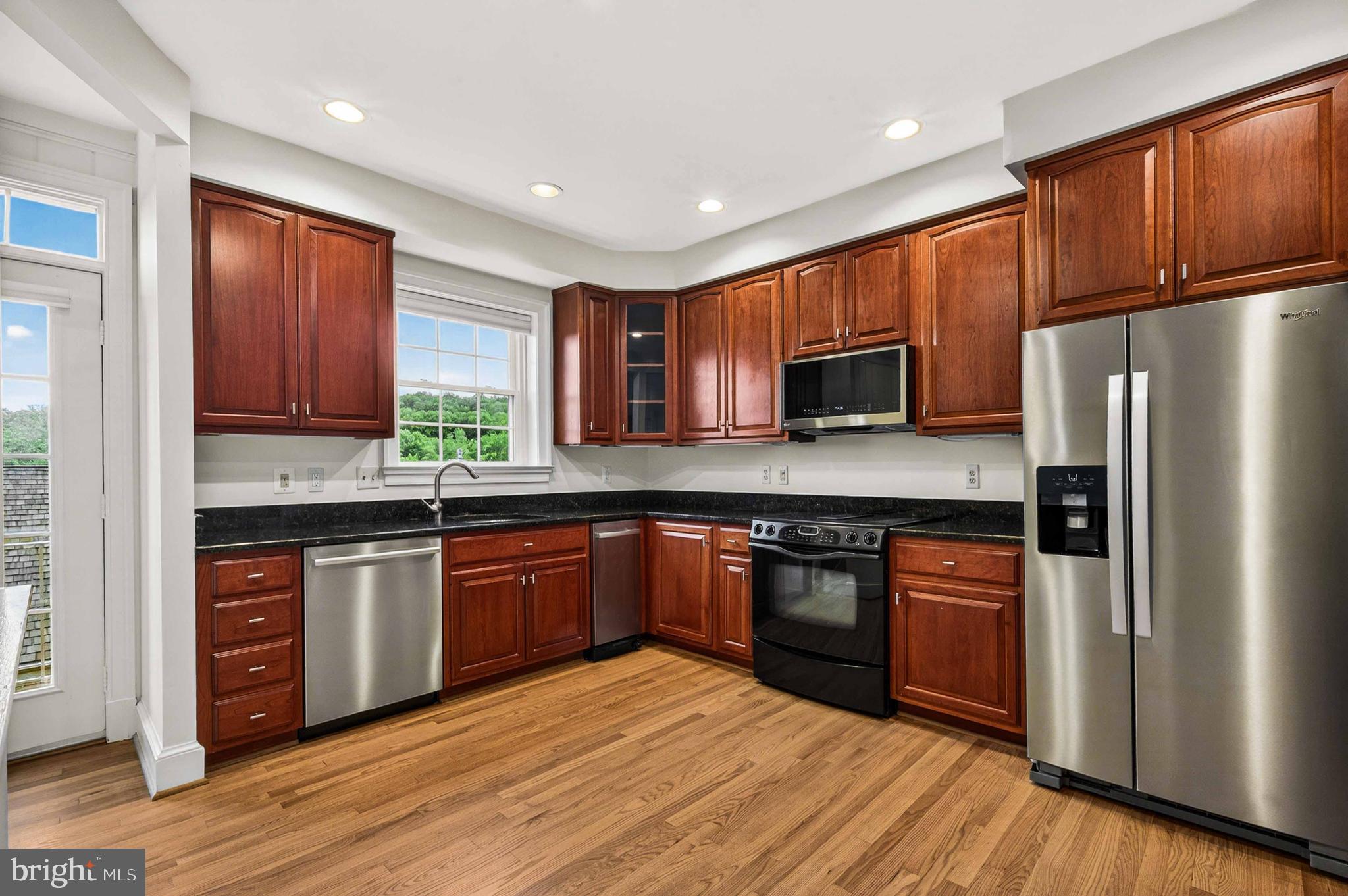 RIVERHILL - Residential
