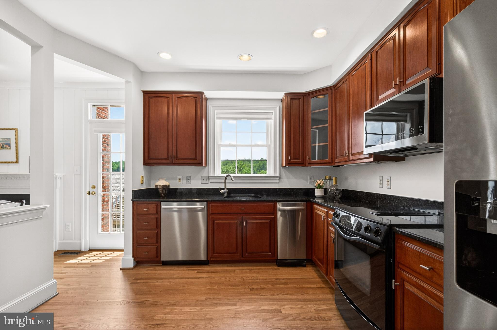 RIVERHILL - Residential