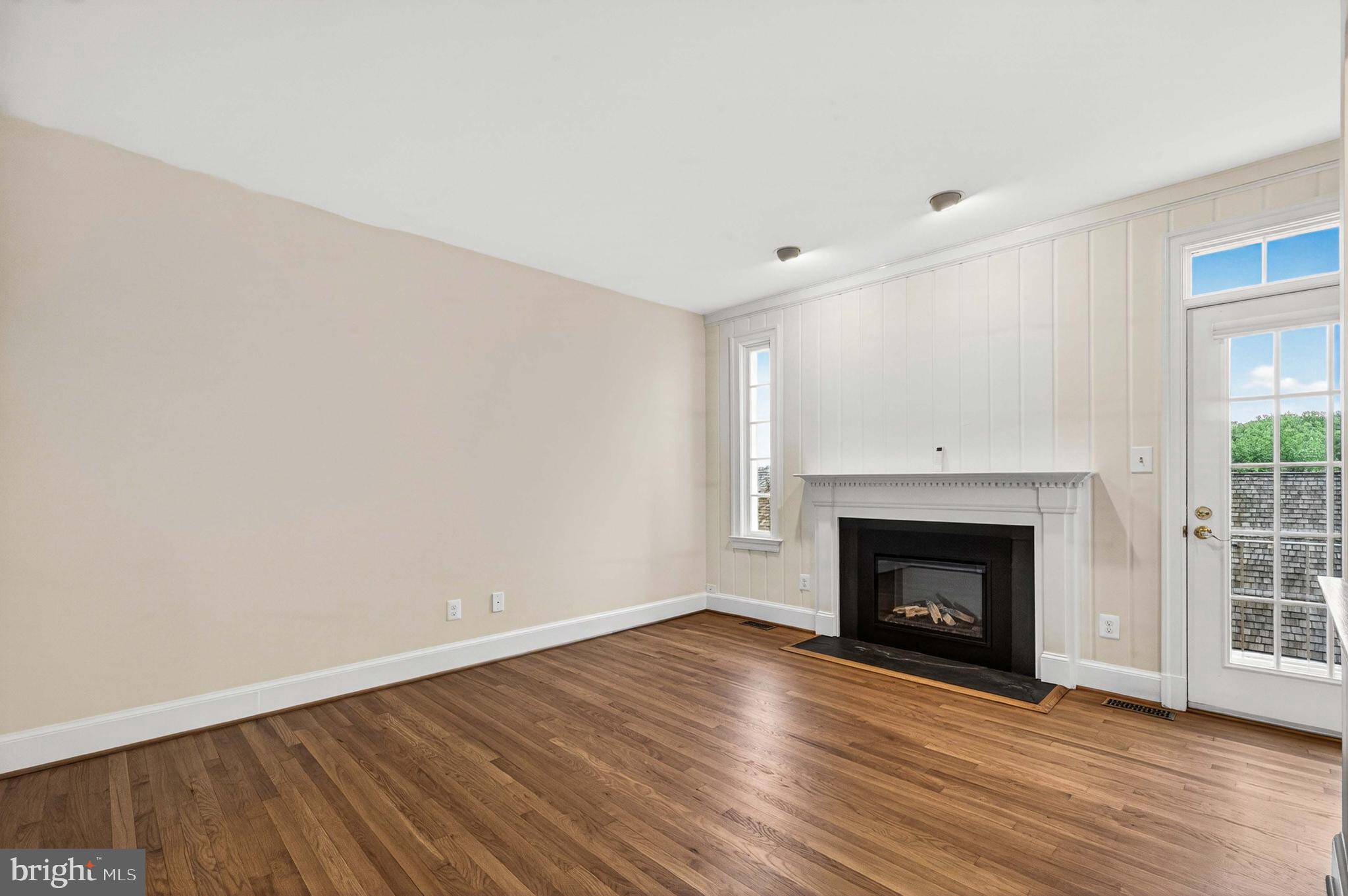 RIVERHILL - Residential