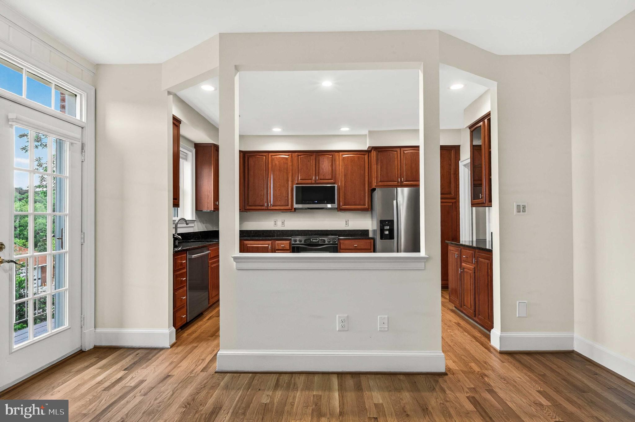 RIVERHILL - Residential