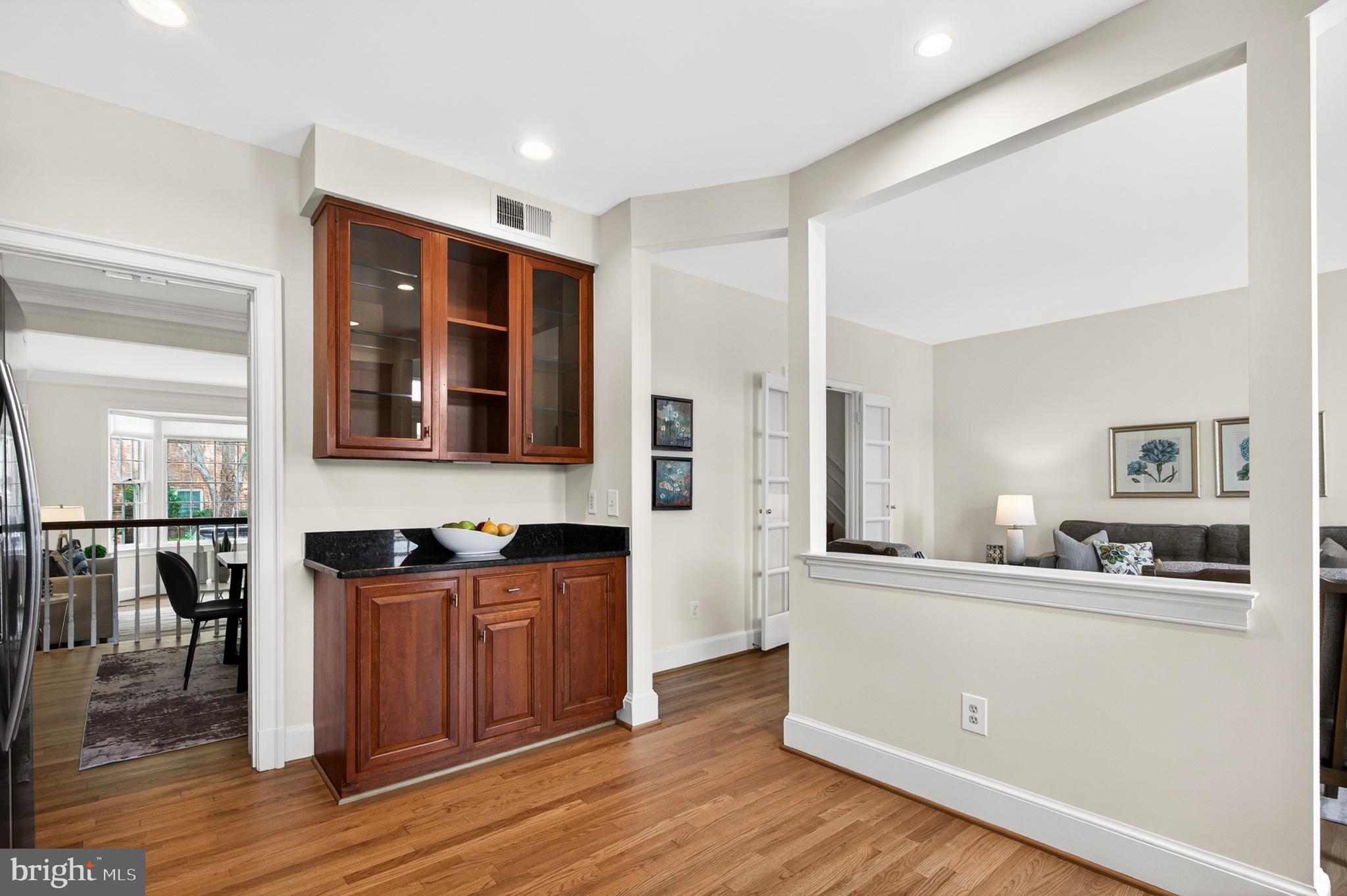 RIVERHILL - Residential