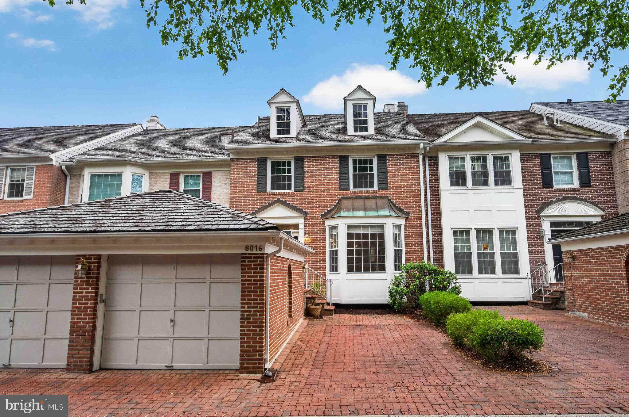 RIVERHILL - Residential