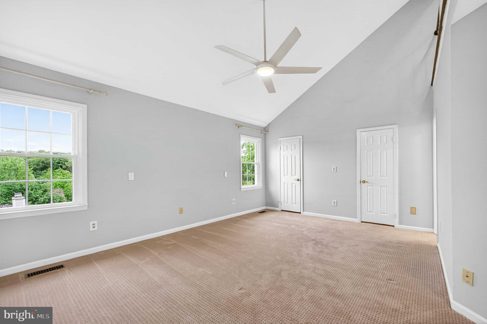 RIVERHILL - Residential