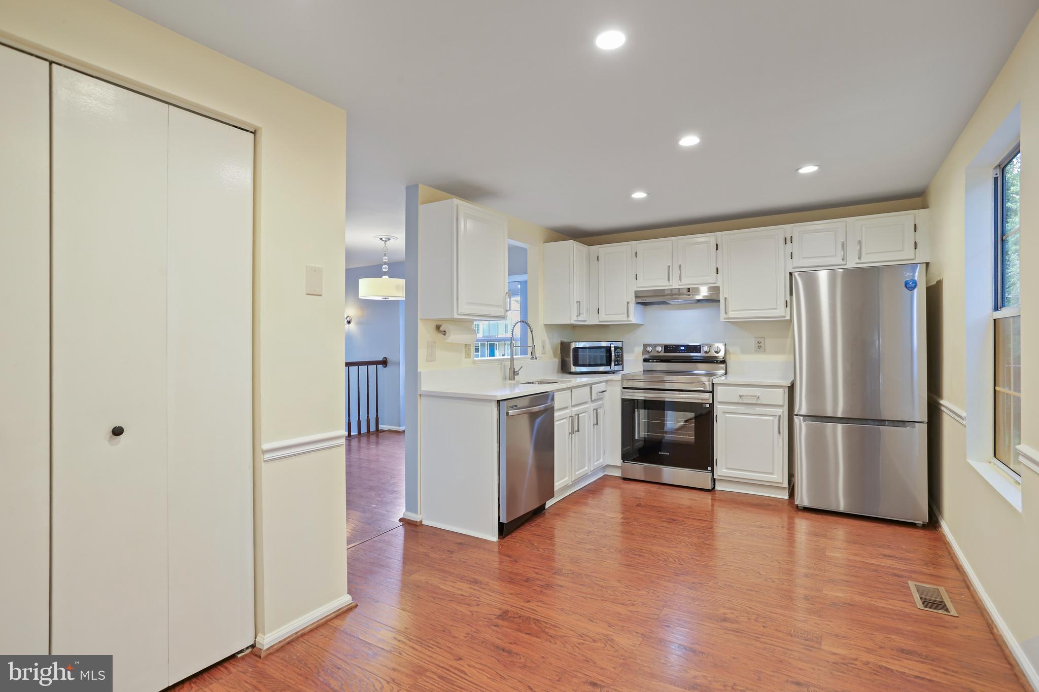 GUNNERS LAKE VILLAGE - Residential