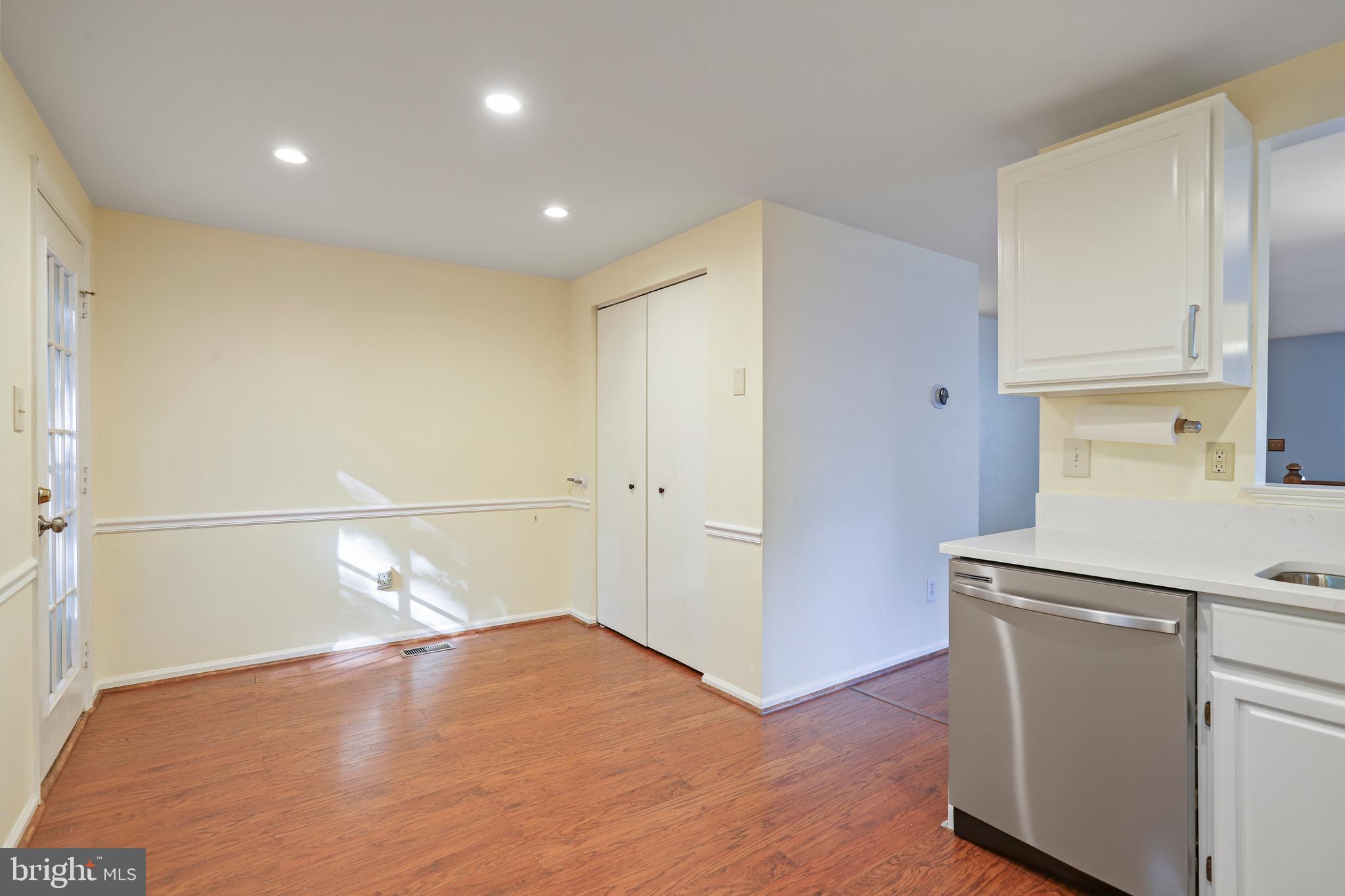 GUNNERS LAKE VILLAGE - Residential