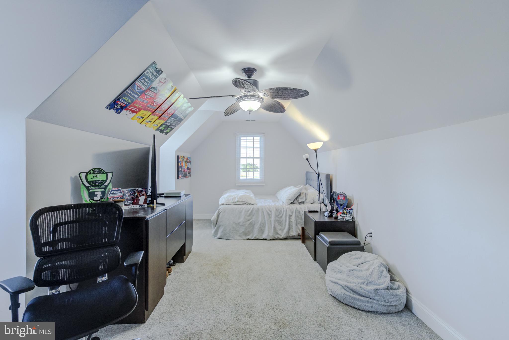 PAYNES POINT - Residential