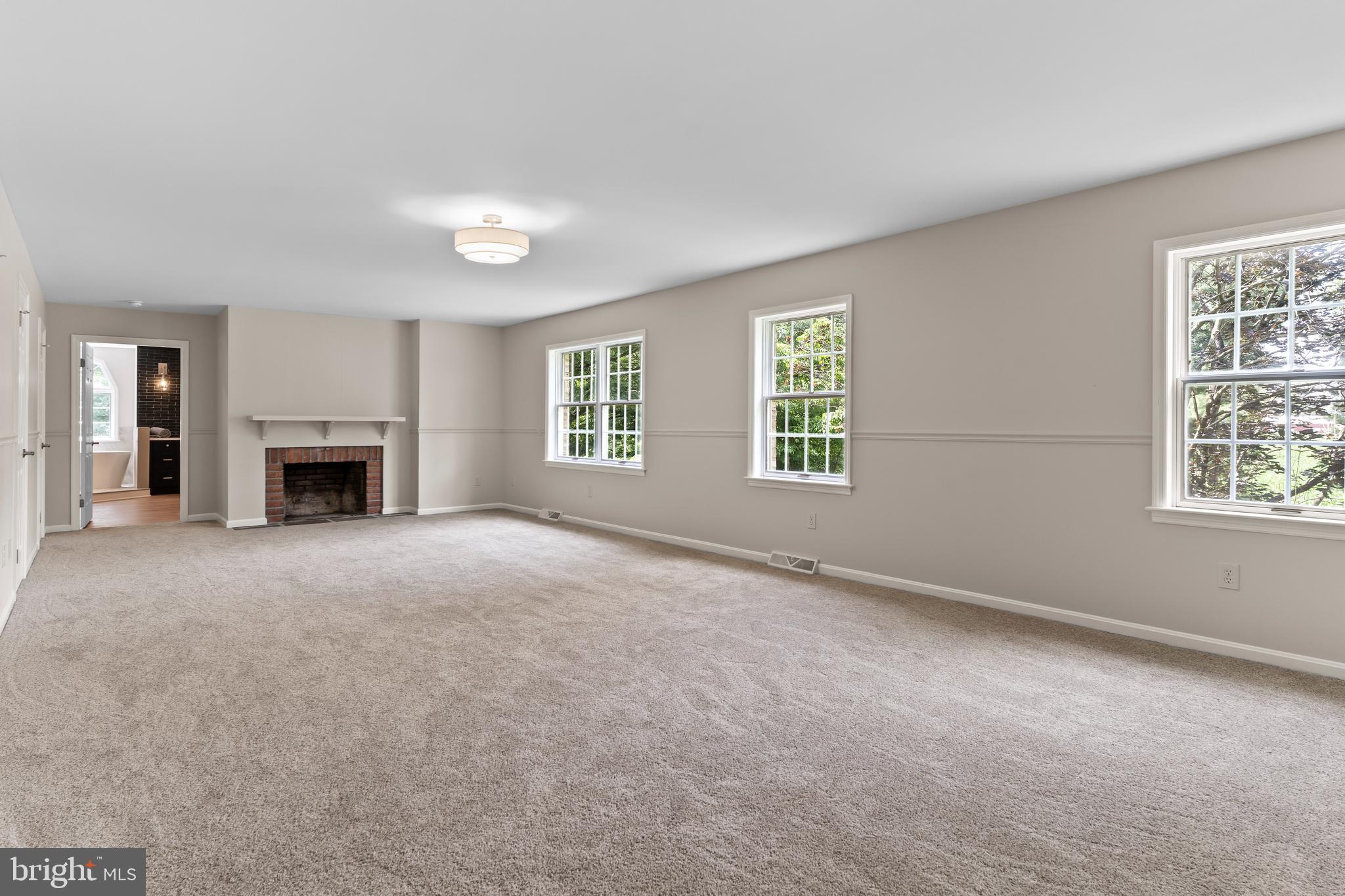 PHEASANT RUN - Residential