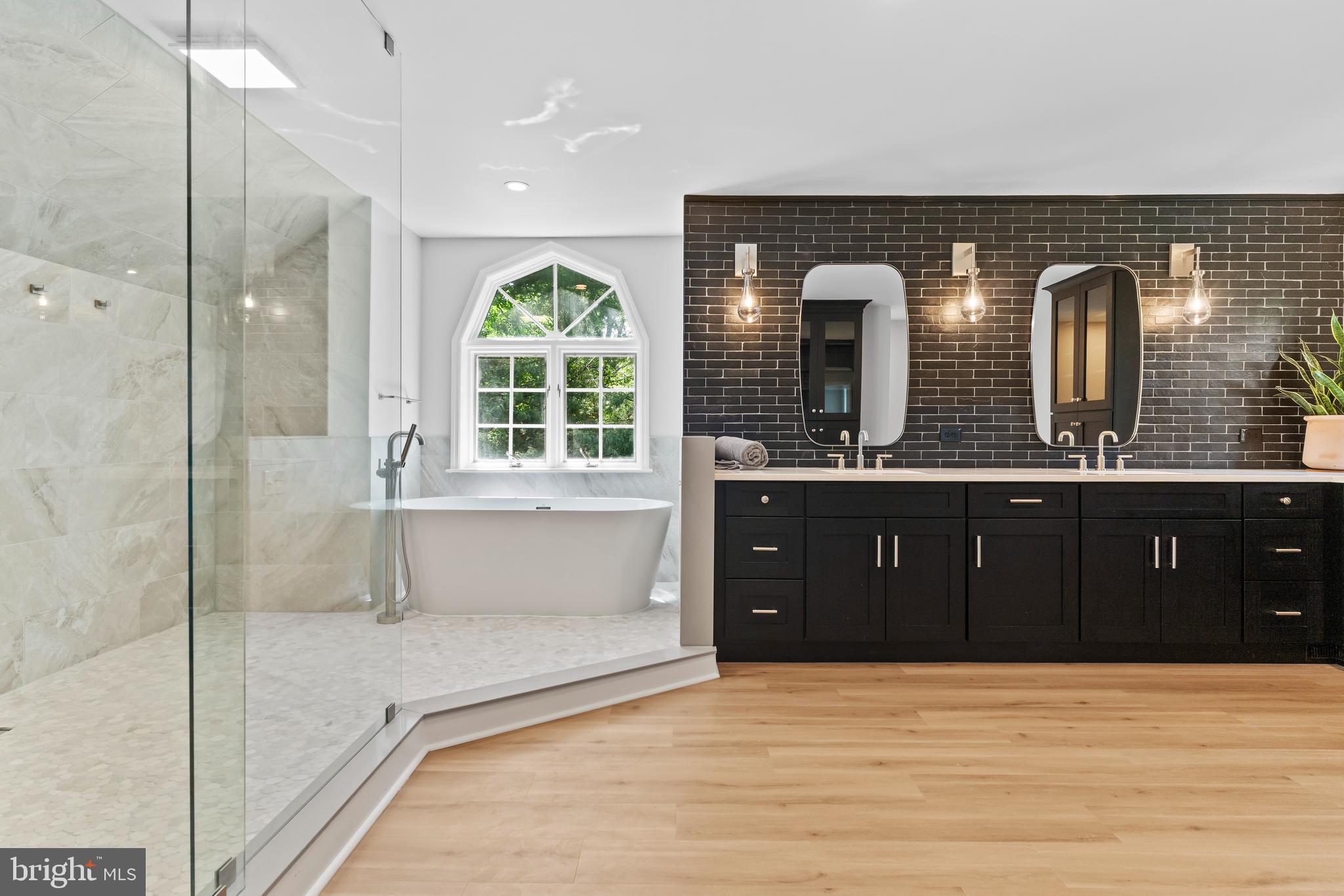 PHEASANT RUN - Residential