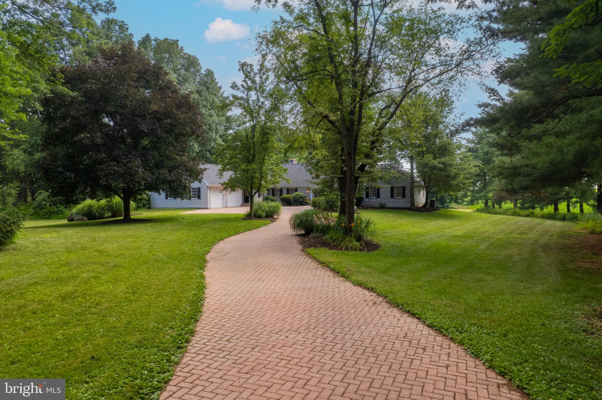 PHEASANT RUN - Residential