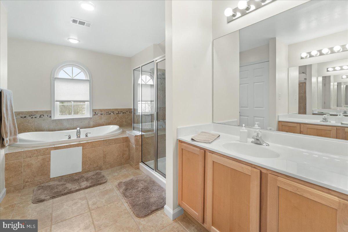 BROOKFIELD - Residential