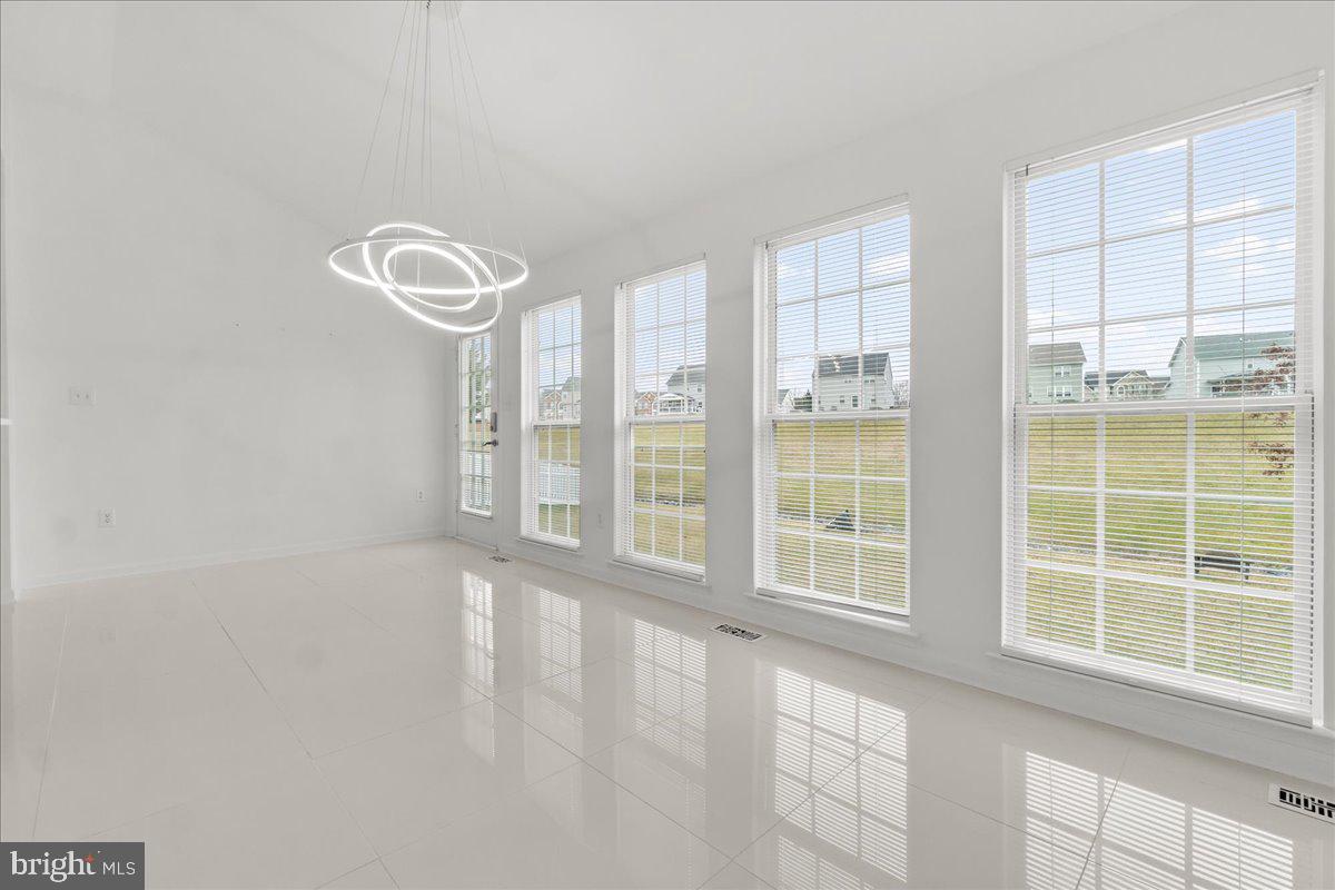 BROOKFIELD - Residential