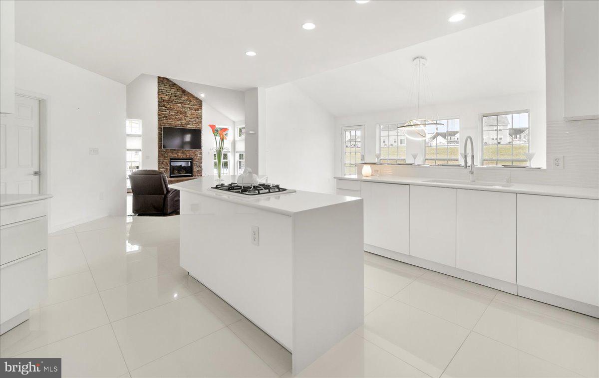 BROOKFIELD - Residential