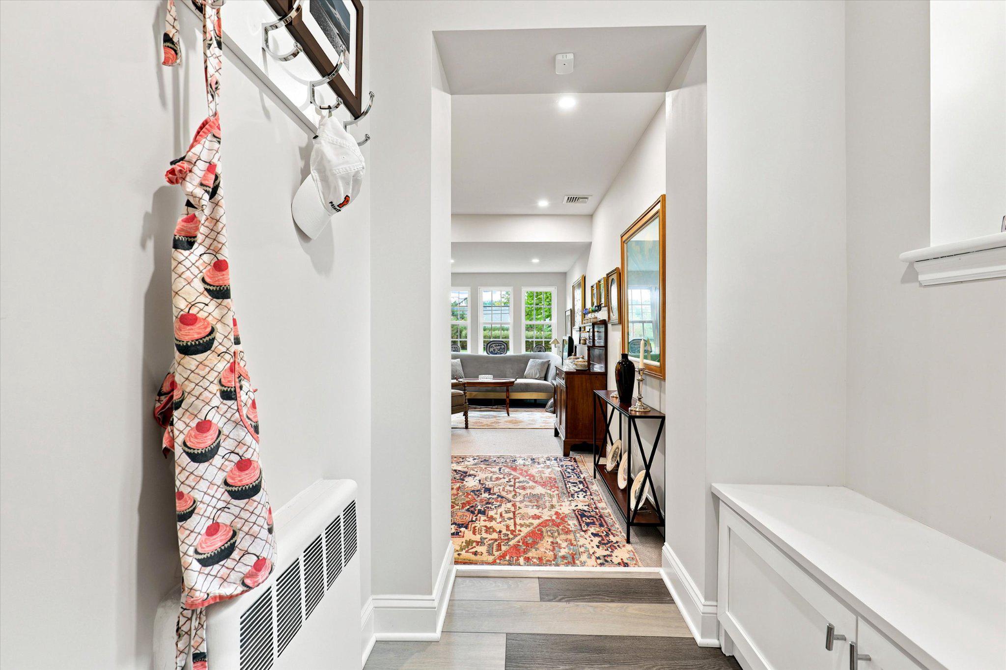 BROAD AXE VIL - Residential