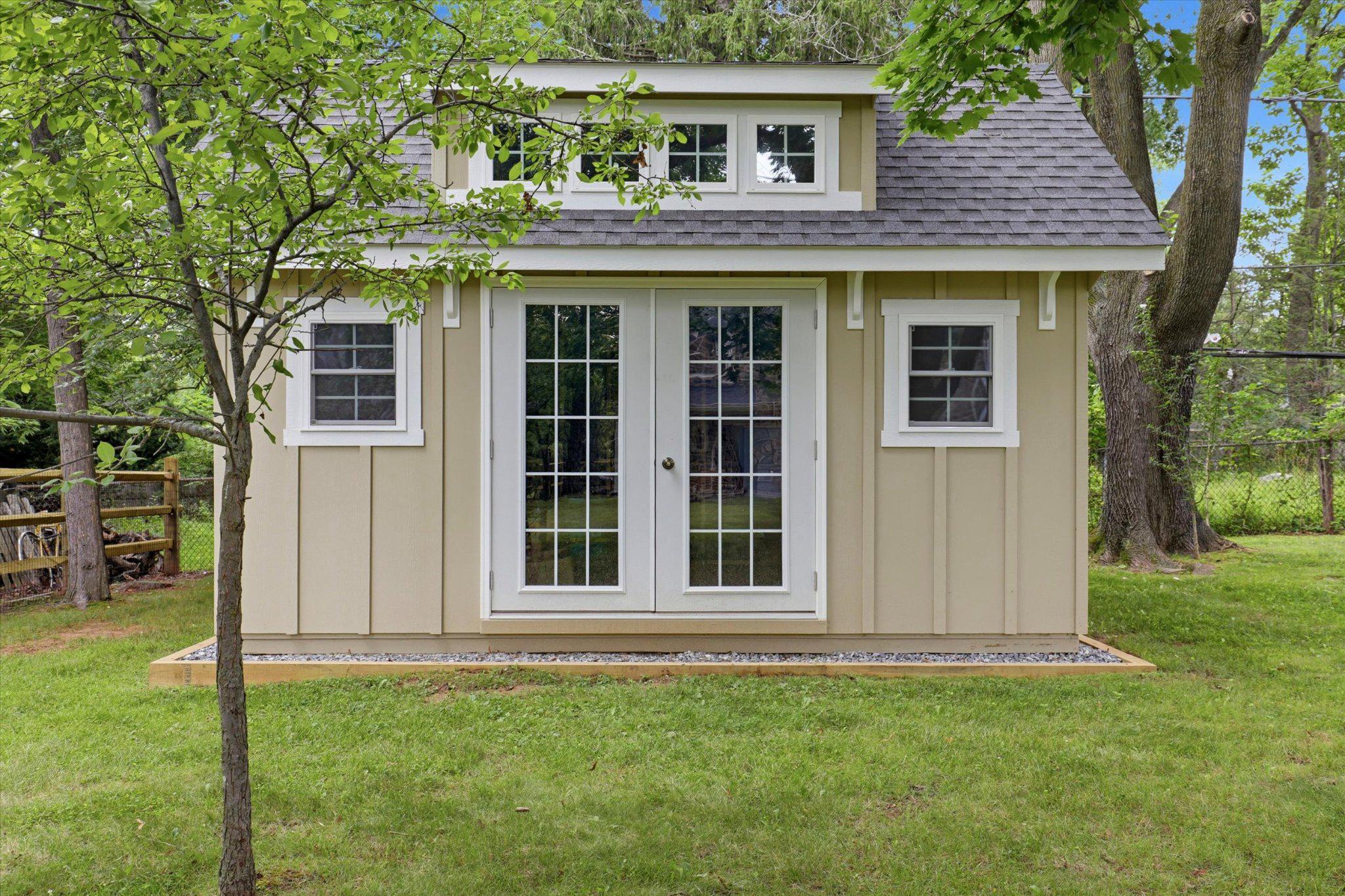 BROAD AXE VIL - Residential