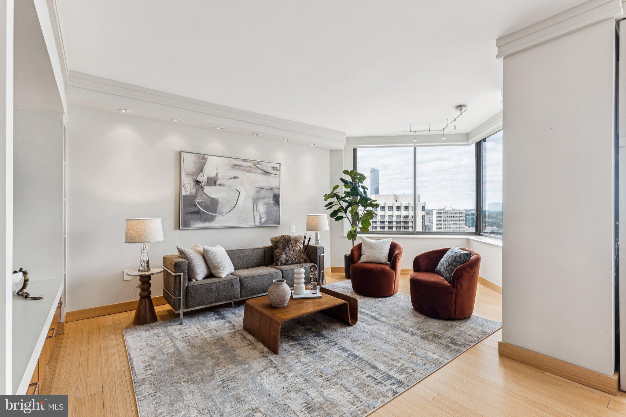 RITTENHOUSE SQUARE - Residential