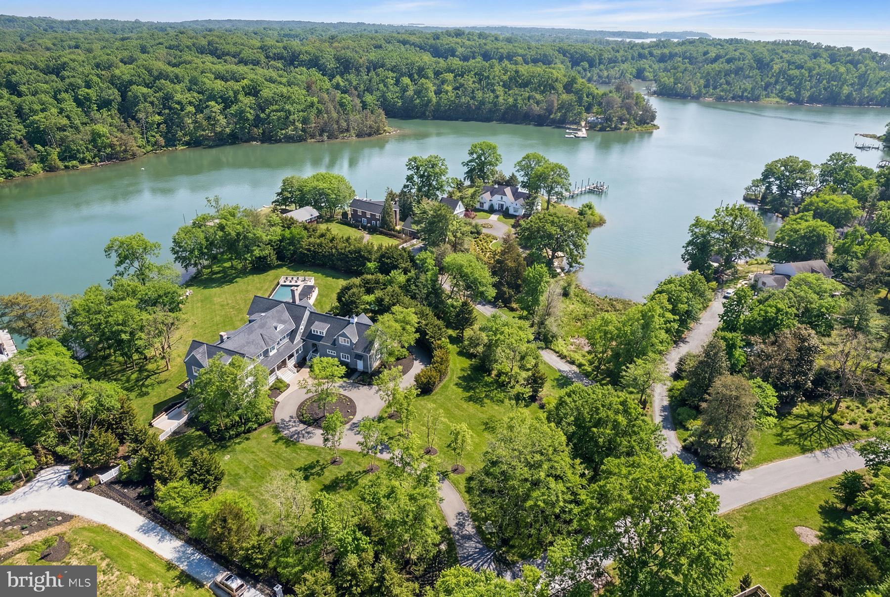 WIMBLEDON FARMS - Residential