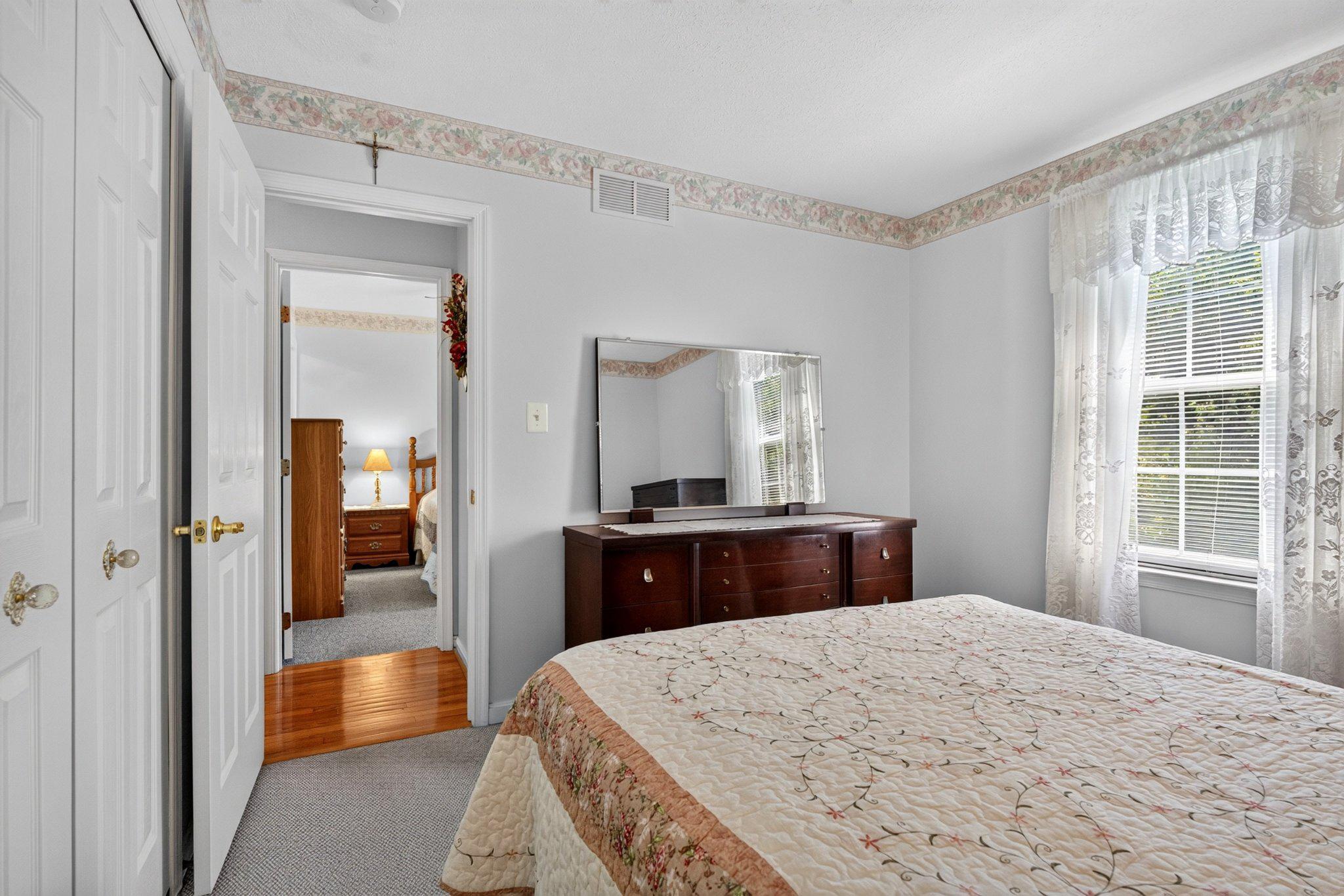 BEACHWOOD ESTATES - Residential