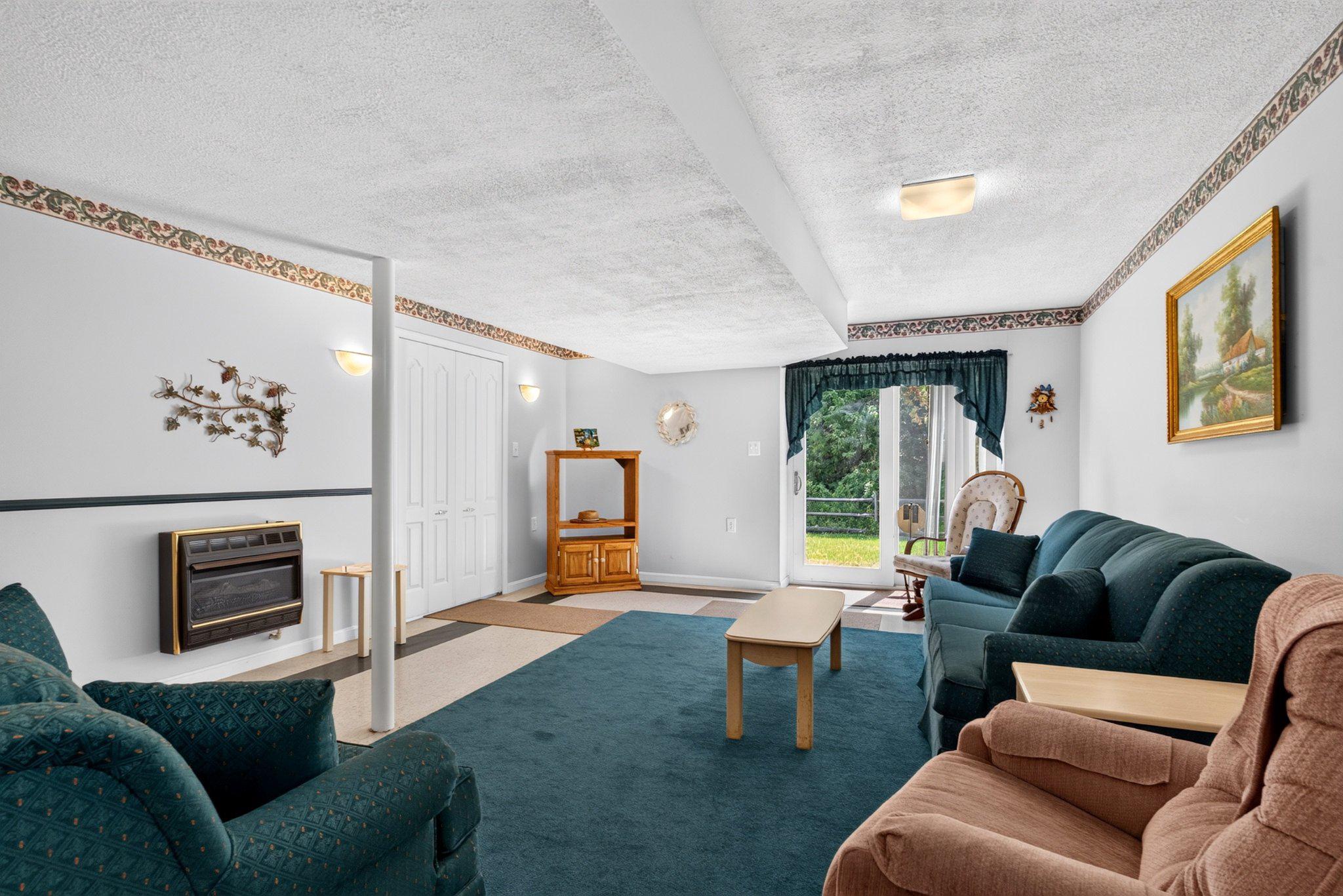 BEACHWOOD ESTATES - Residential
