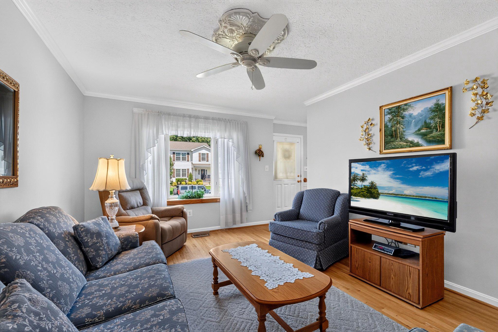 BEACHWOOD ESTATES - Residential