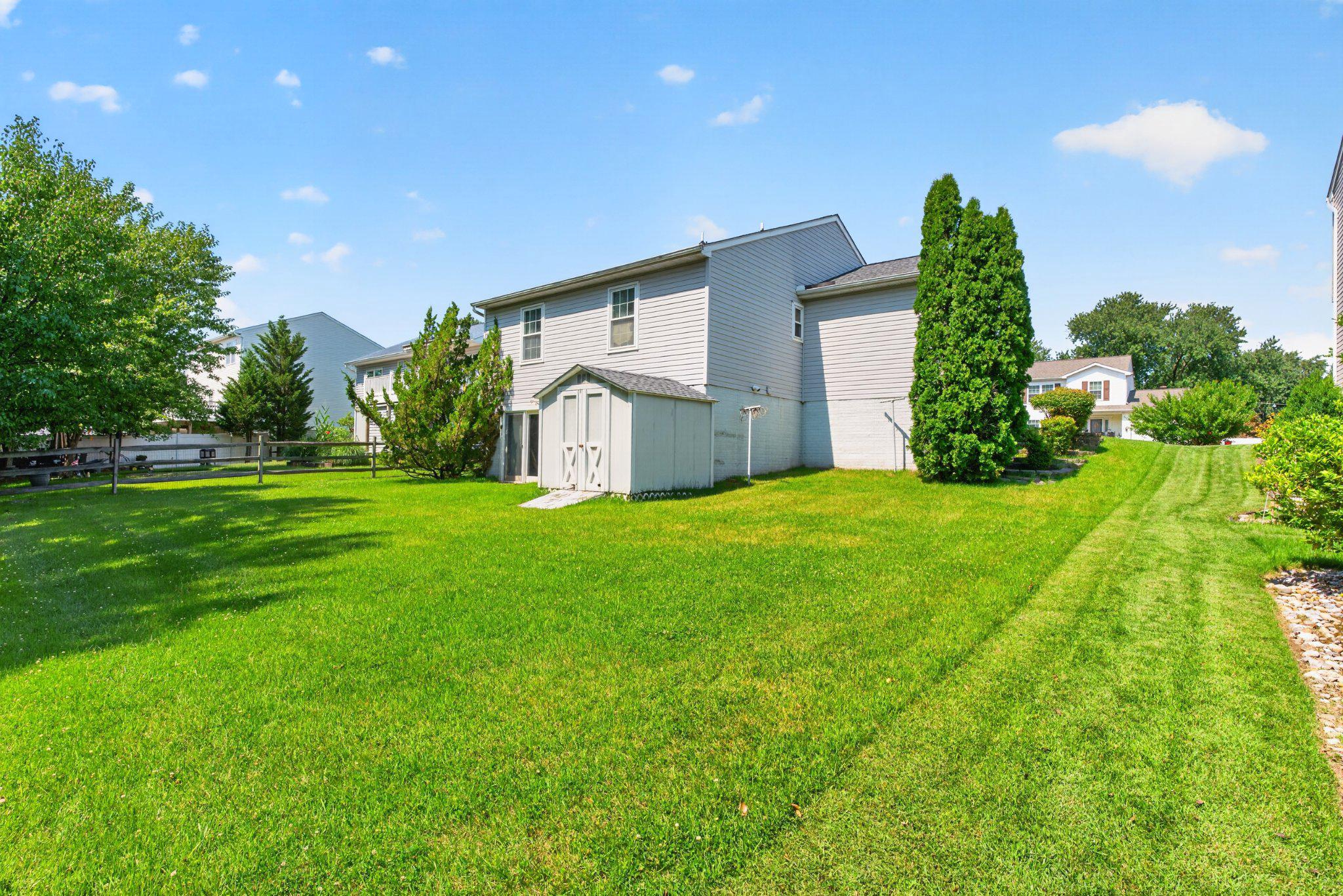 BEACHWOOD ESTATES - Residential