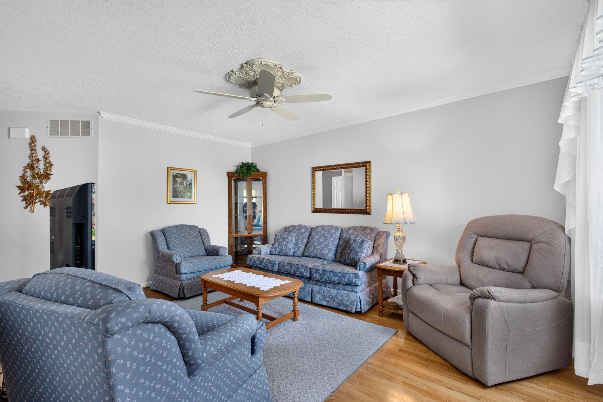 BEACHWOOD ESTATES - Residential