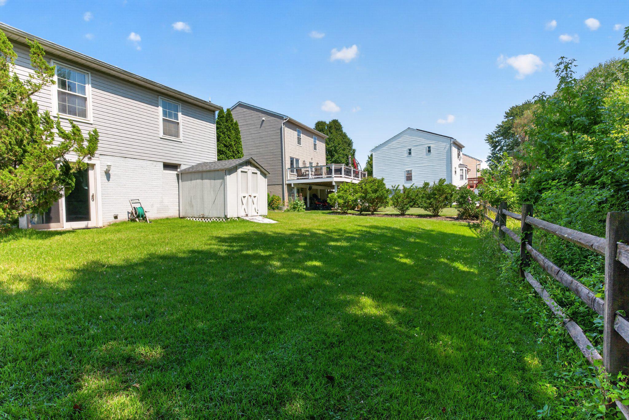 BEACHWOOD ESTATES - Residential