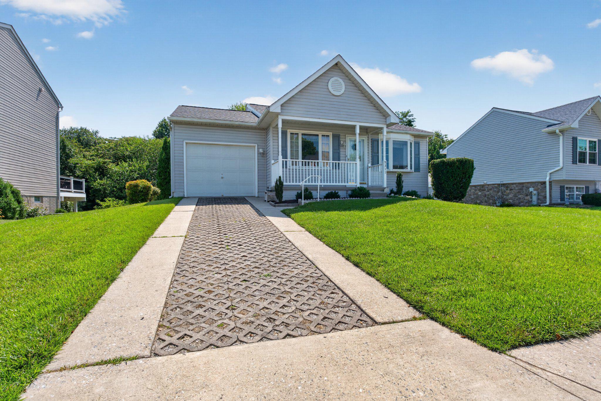 BEACHWOOD ESTATES - Residential