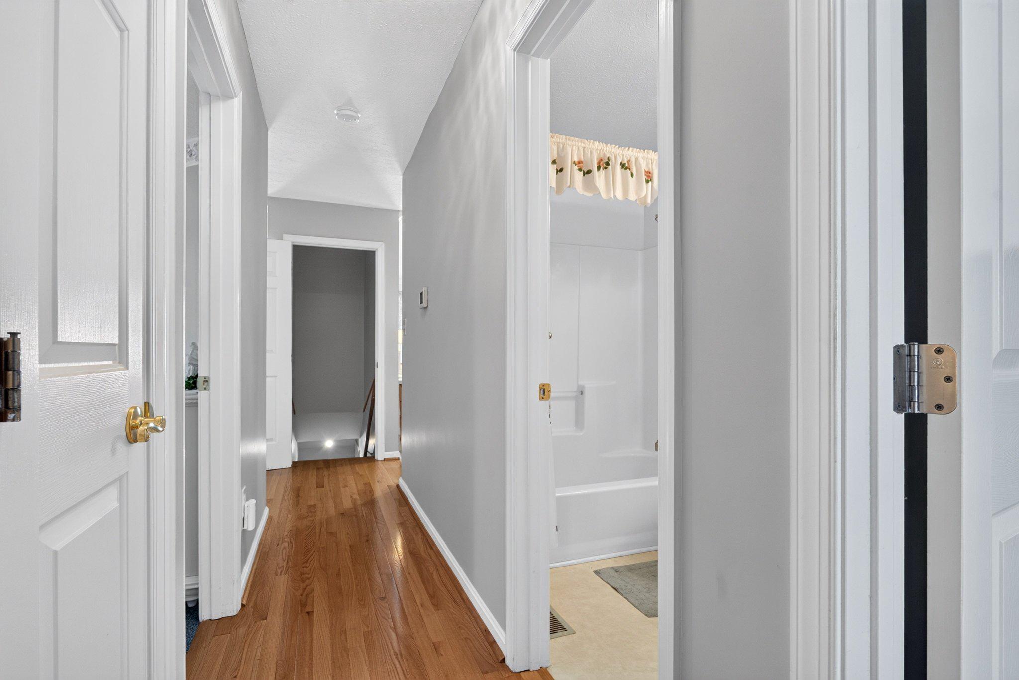 BEACHWOOD ESTATES - Residential