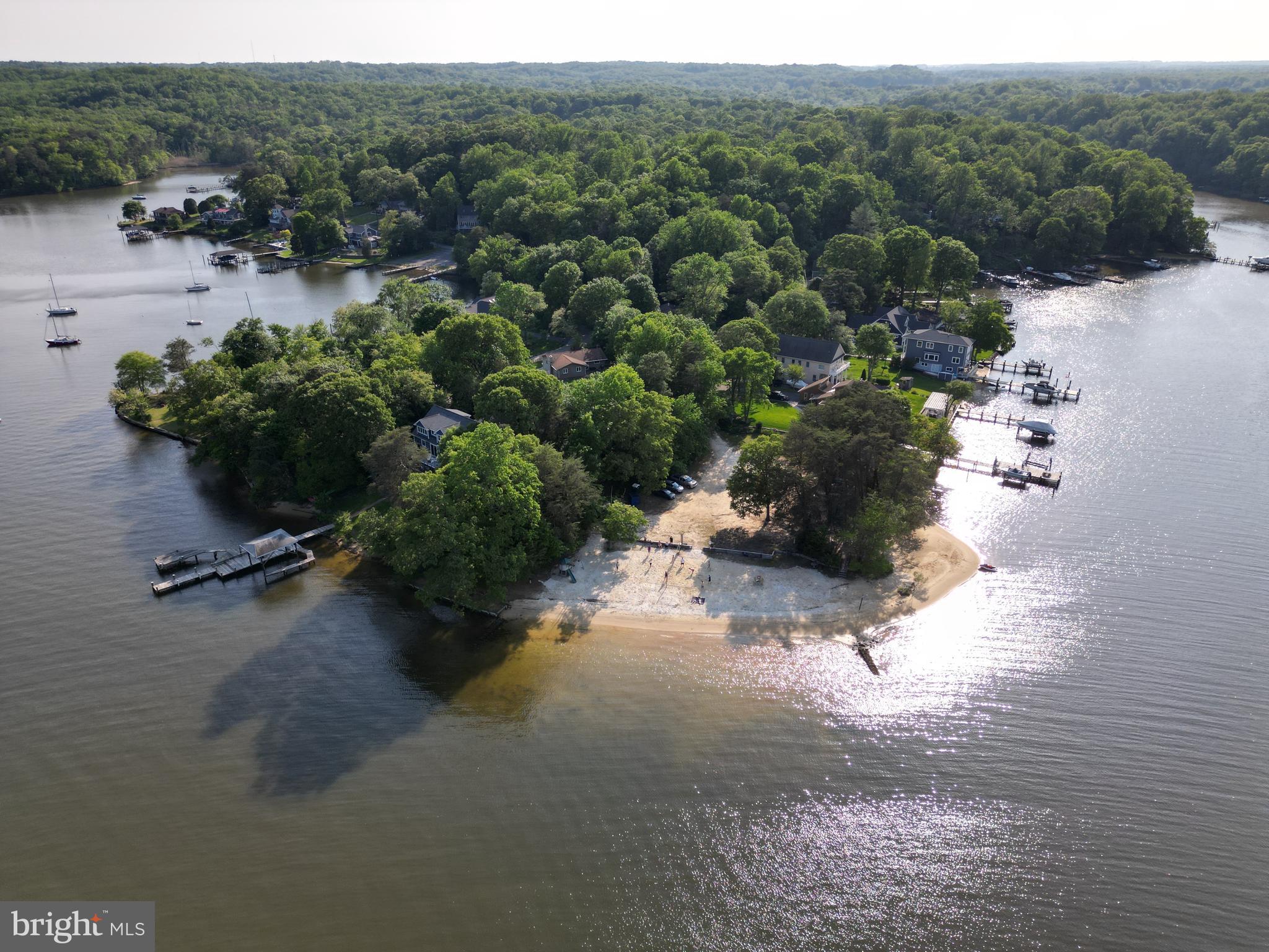 SUNRISE BEACH - Residential