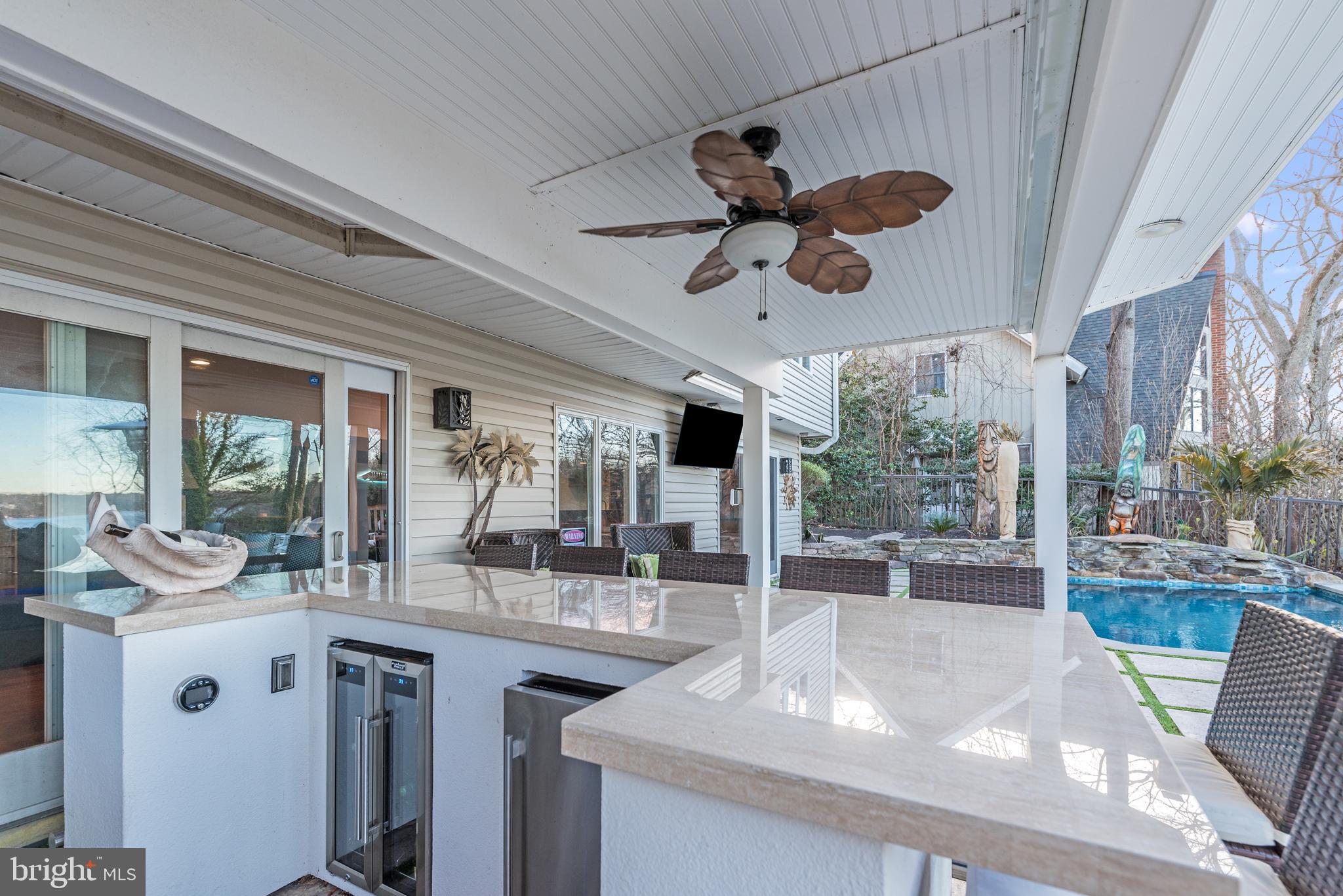 SUNRISE BEACH - Residential