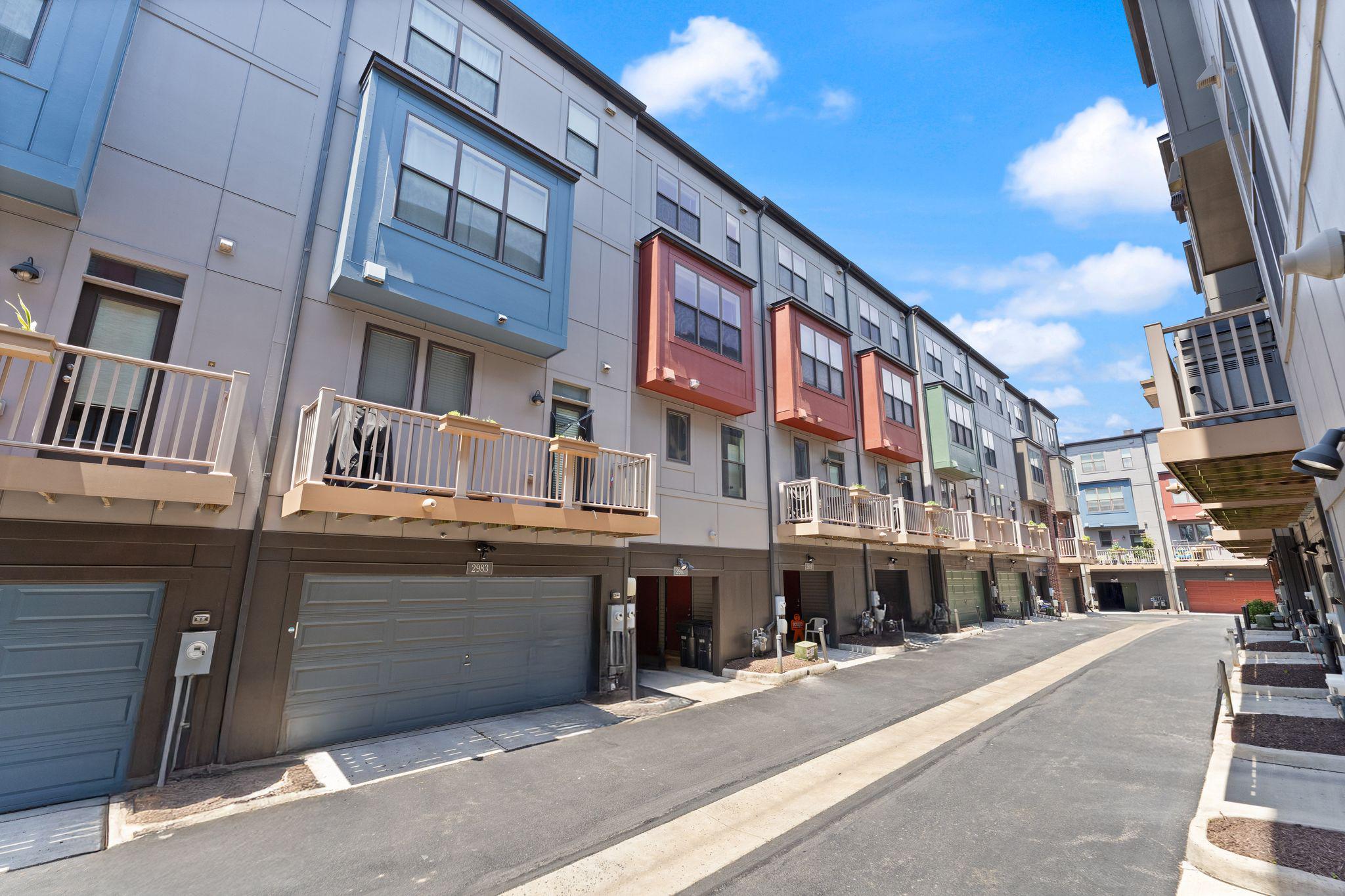 MOSAIC AT MERRIFIELD - Residential