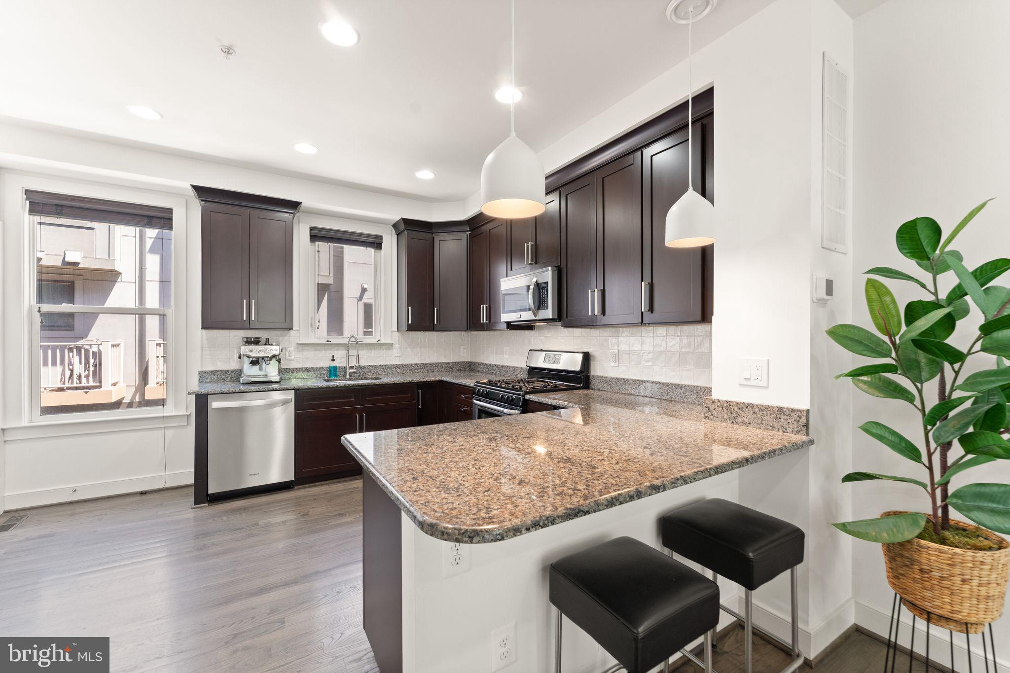 MOSAIC AT MERRIFIELD - Residential