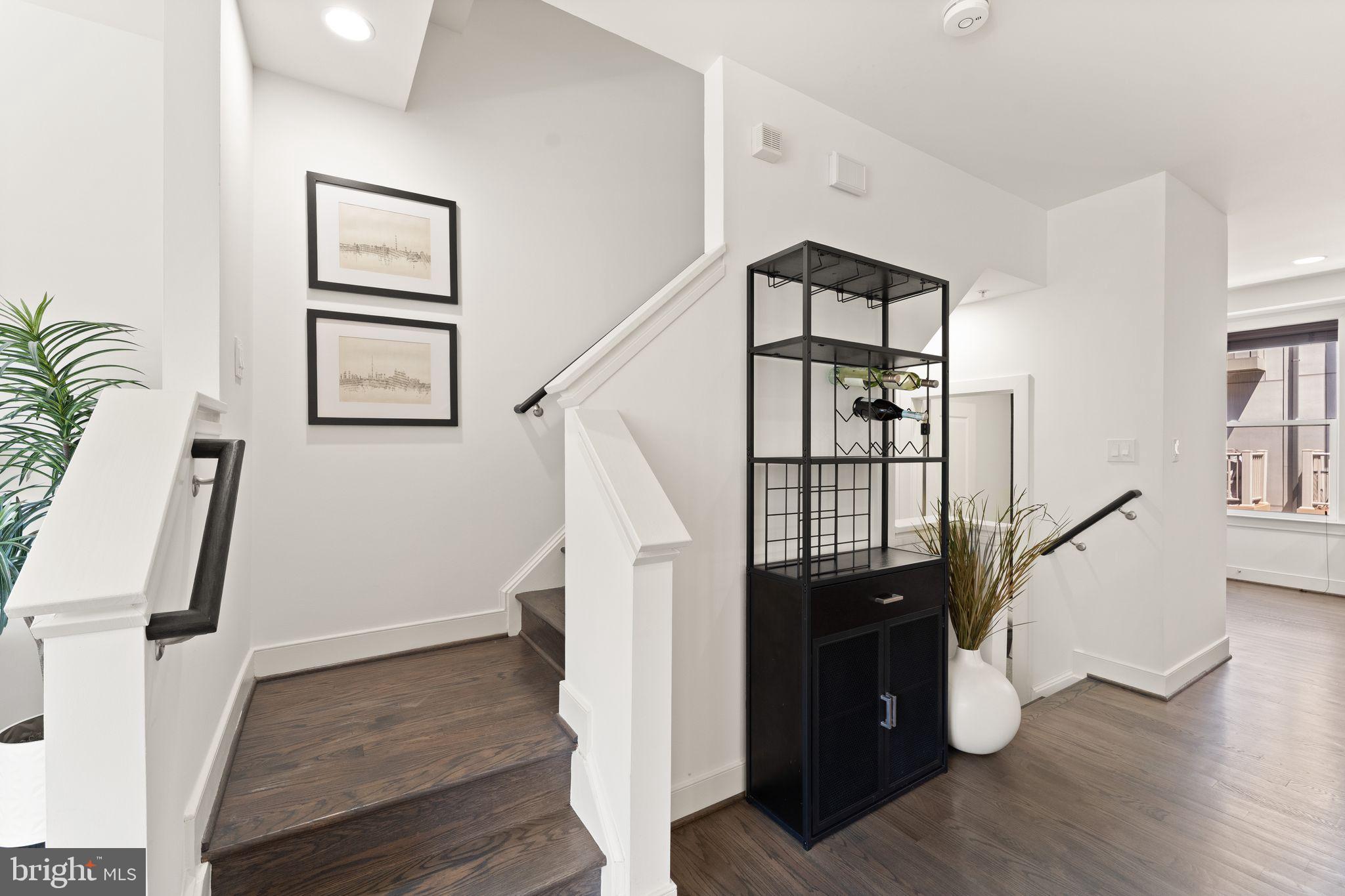 MOSAIC AT MERRIFIELD - Residential