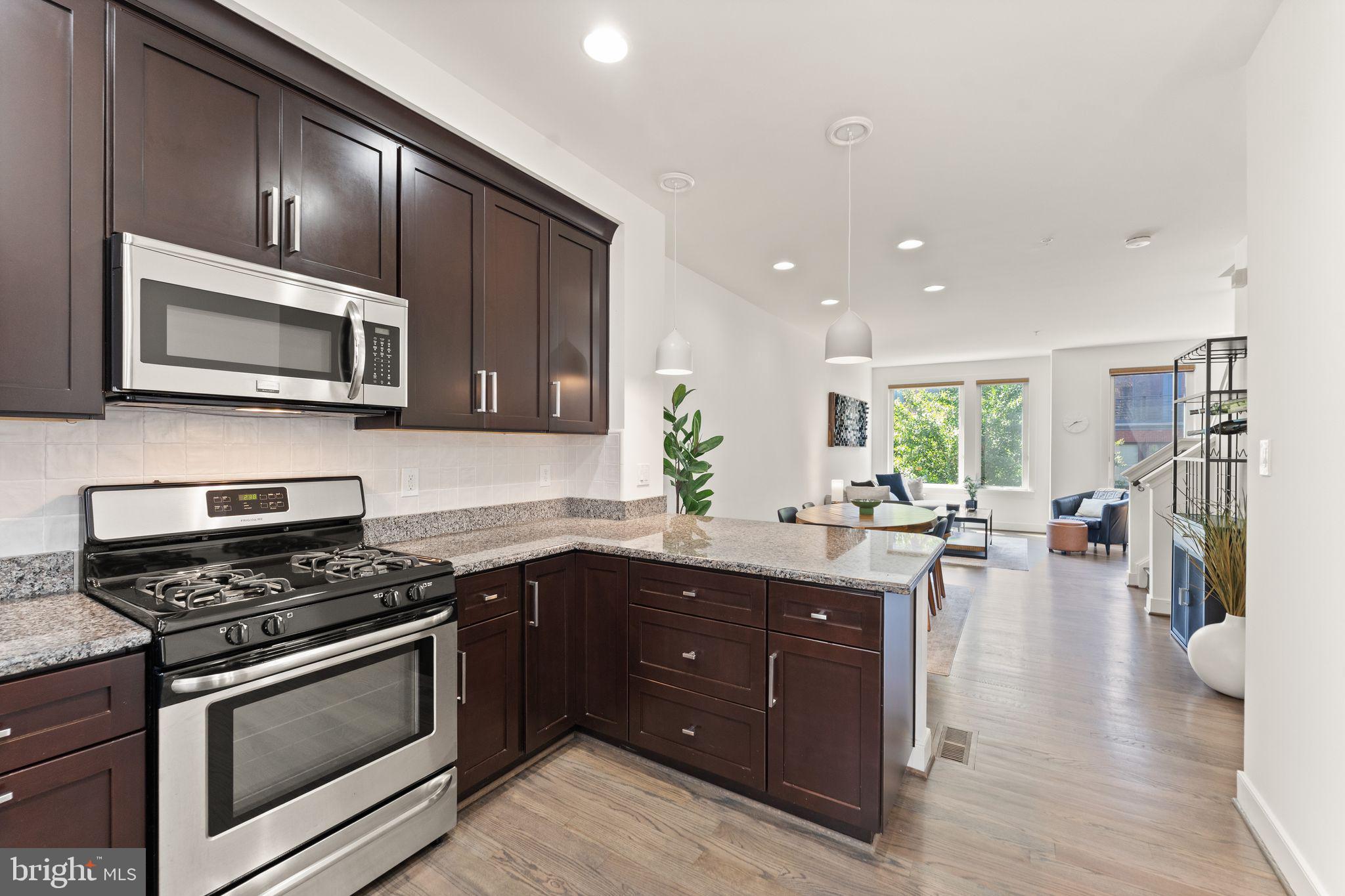 MOSAIC AT MERRIFIELD - Residential