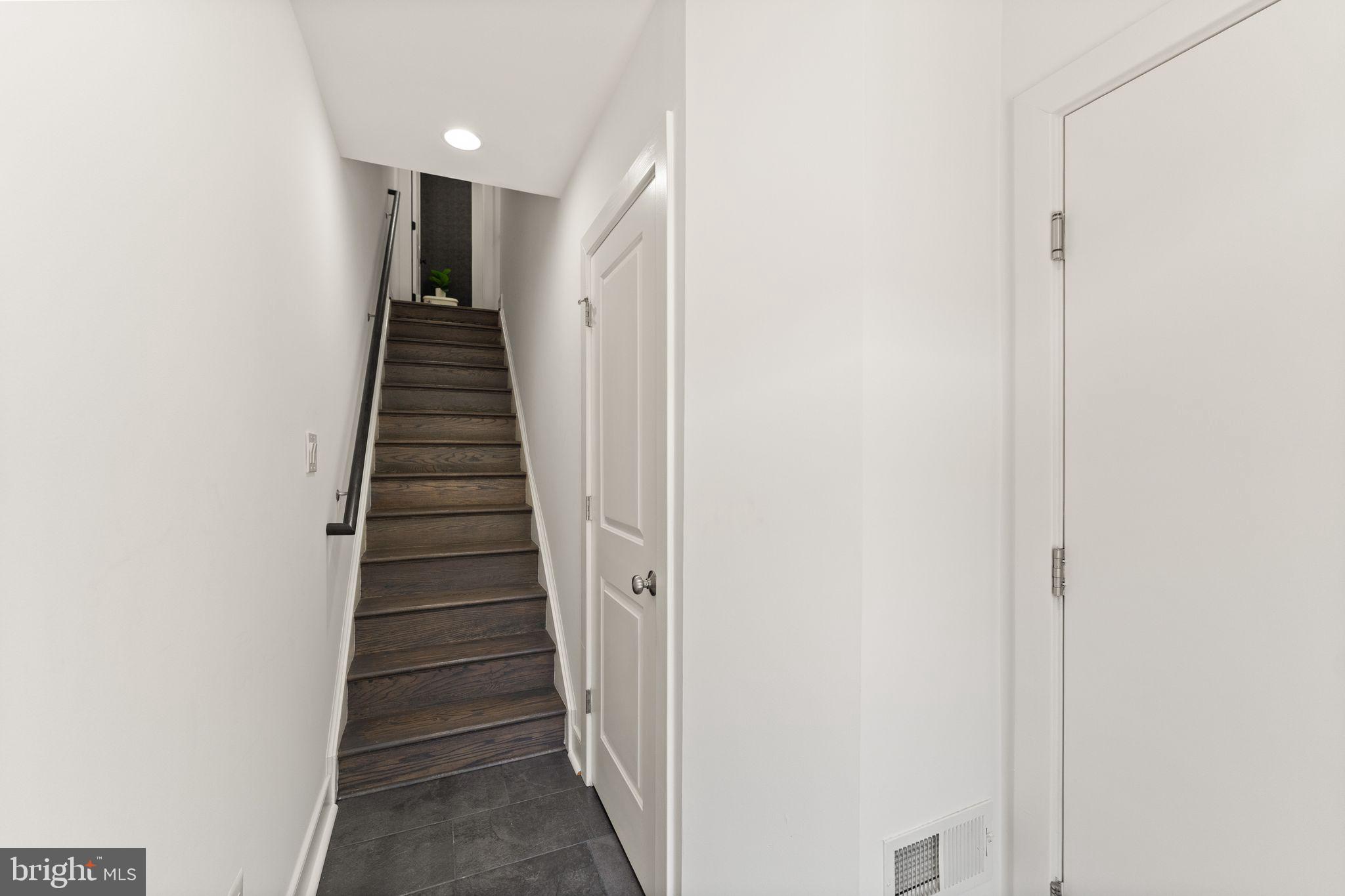 MOSAIC AT MERRIFIELD - Residential