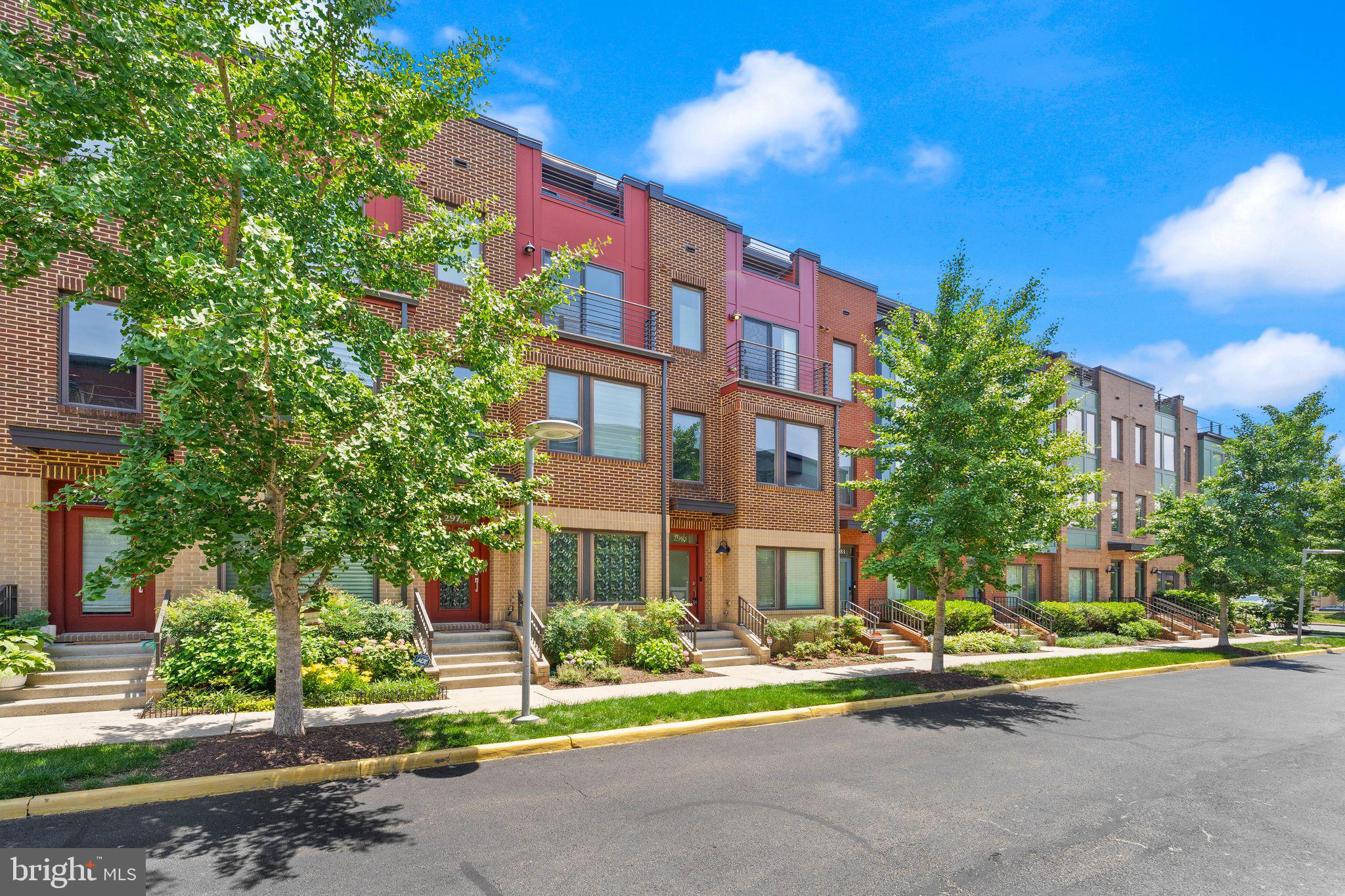 MOSAIC AT MERRIFIELD - Residential