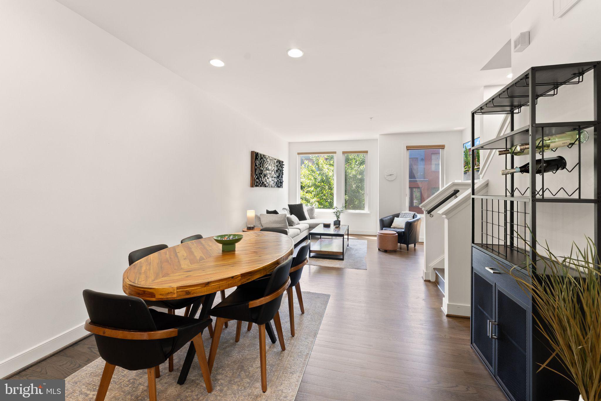 MOSAIC AT MERRIFIELD - Residential