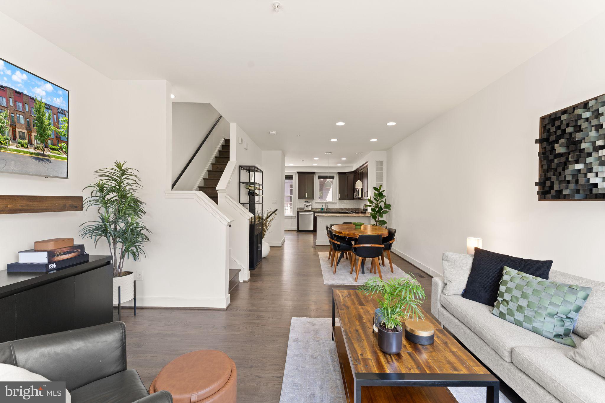 MOSAIC AT MERRIFIELD - Residential