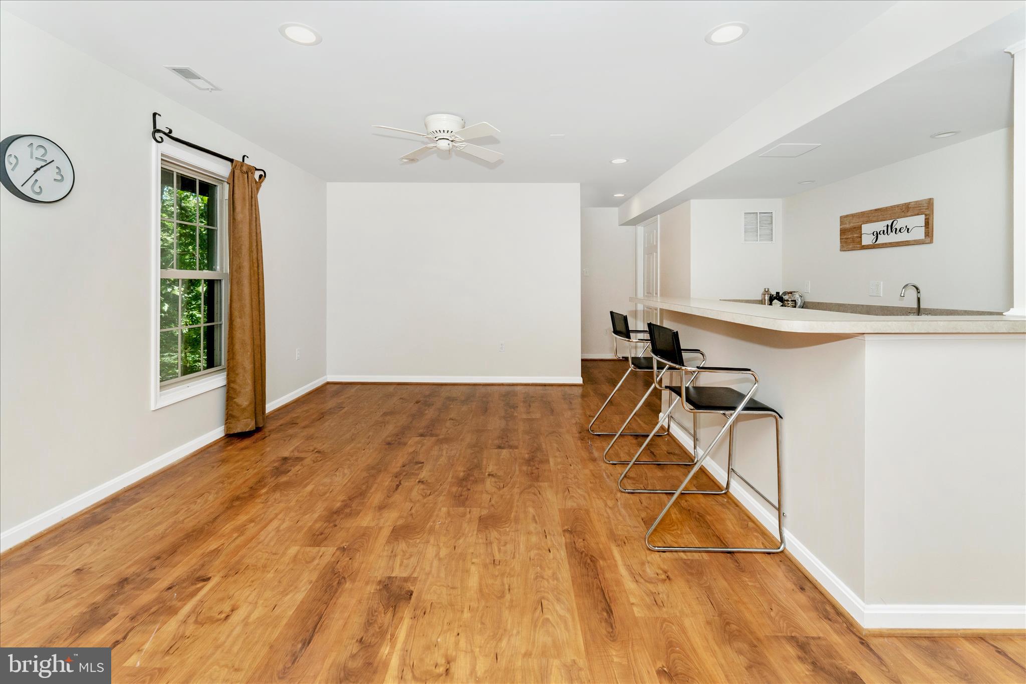 LAKE LINGANORE - Residential