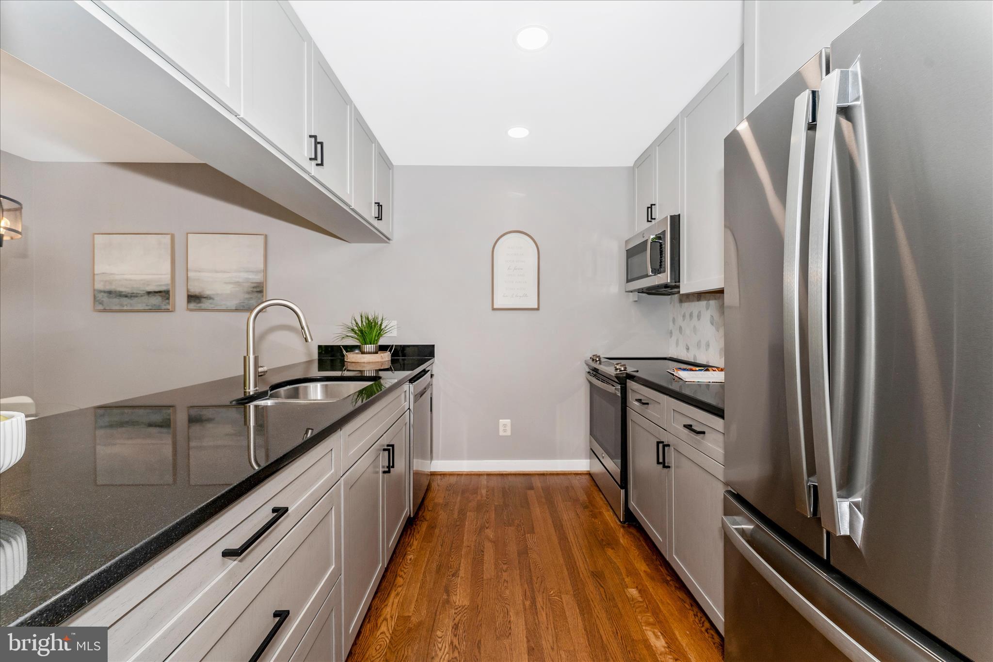 LAKE LINGANORE - Residential