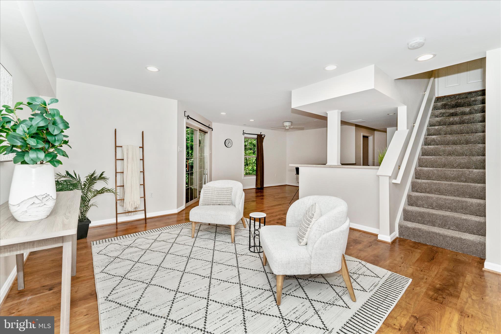 LAKE LINGANORE - Residential