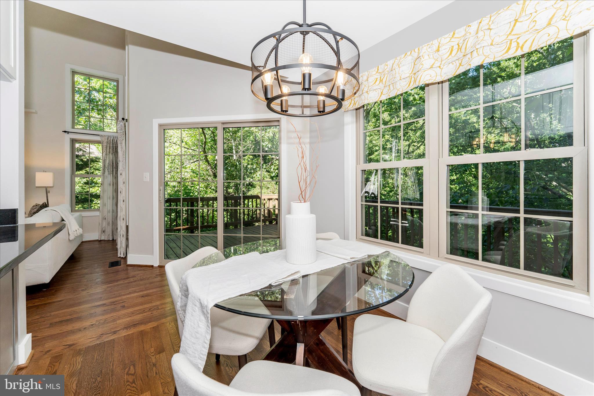 LAKE LINGANORE - Residential