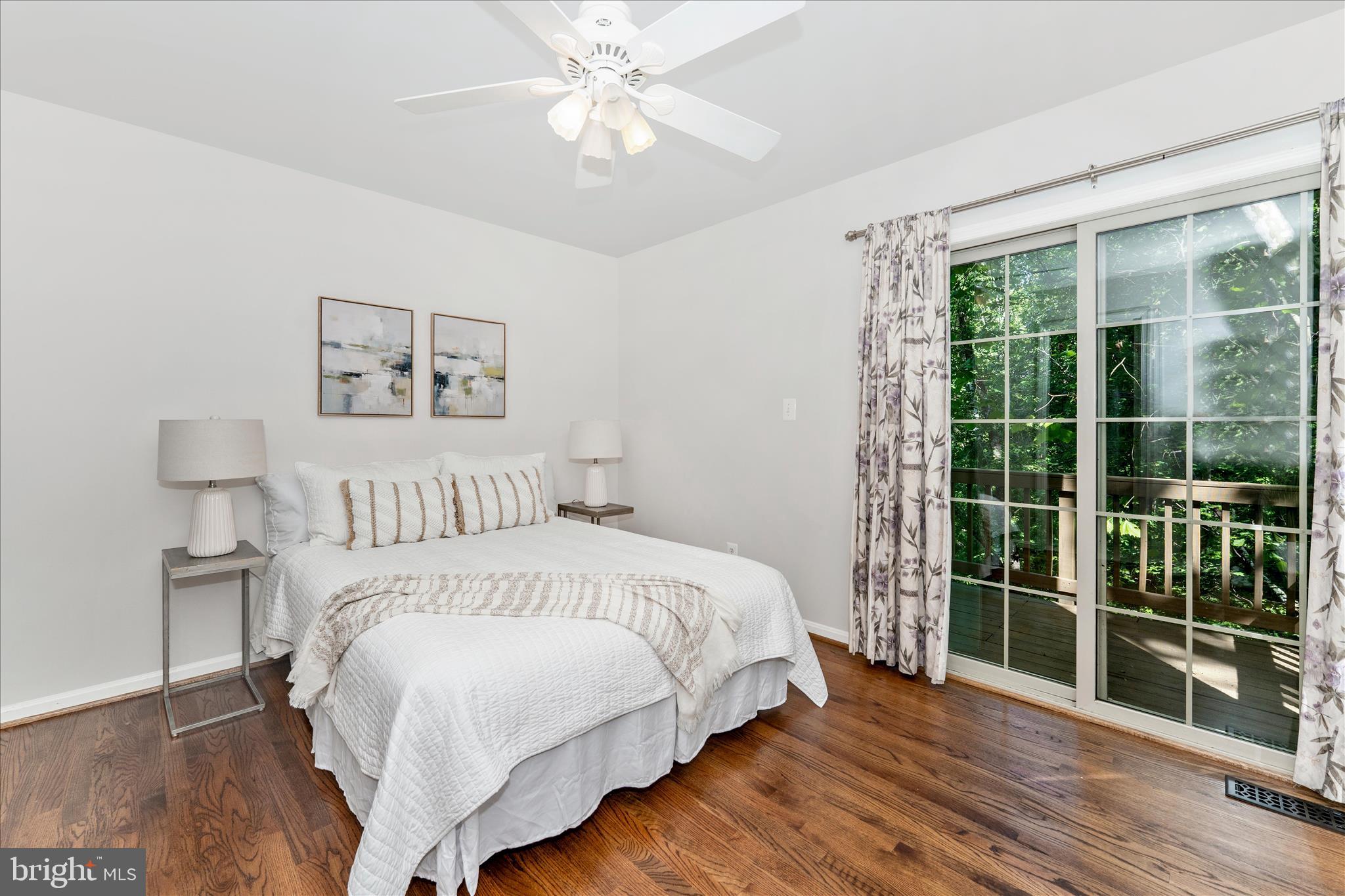 LAKE LINGANORE - Residential