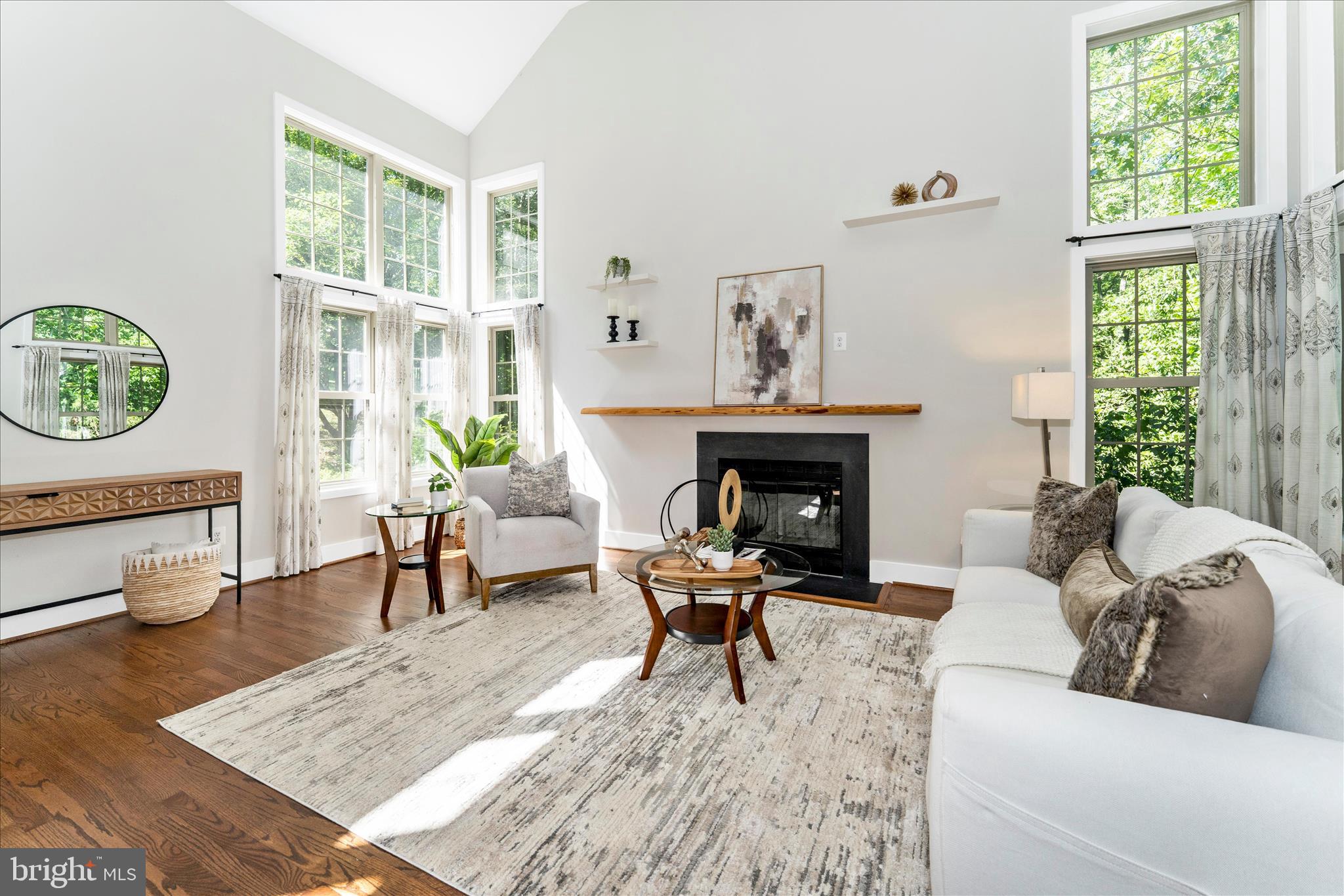 LAKE LINGANORE - Residential