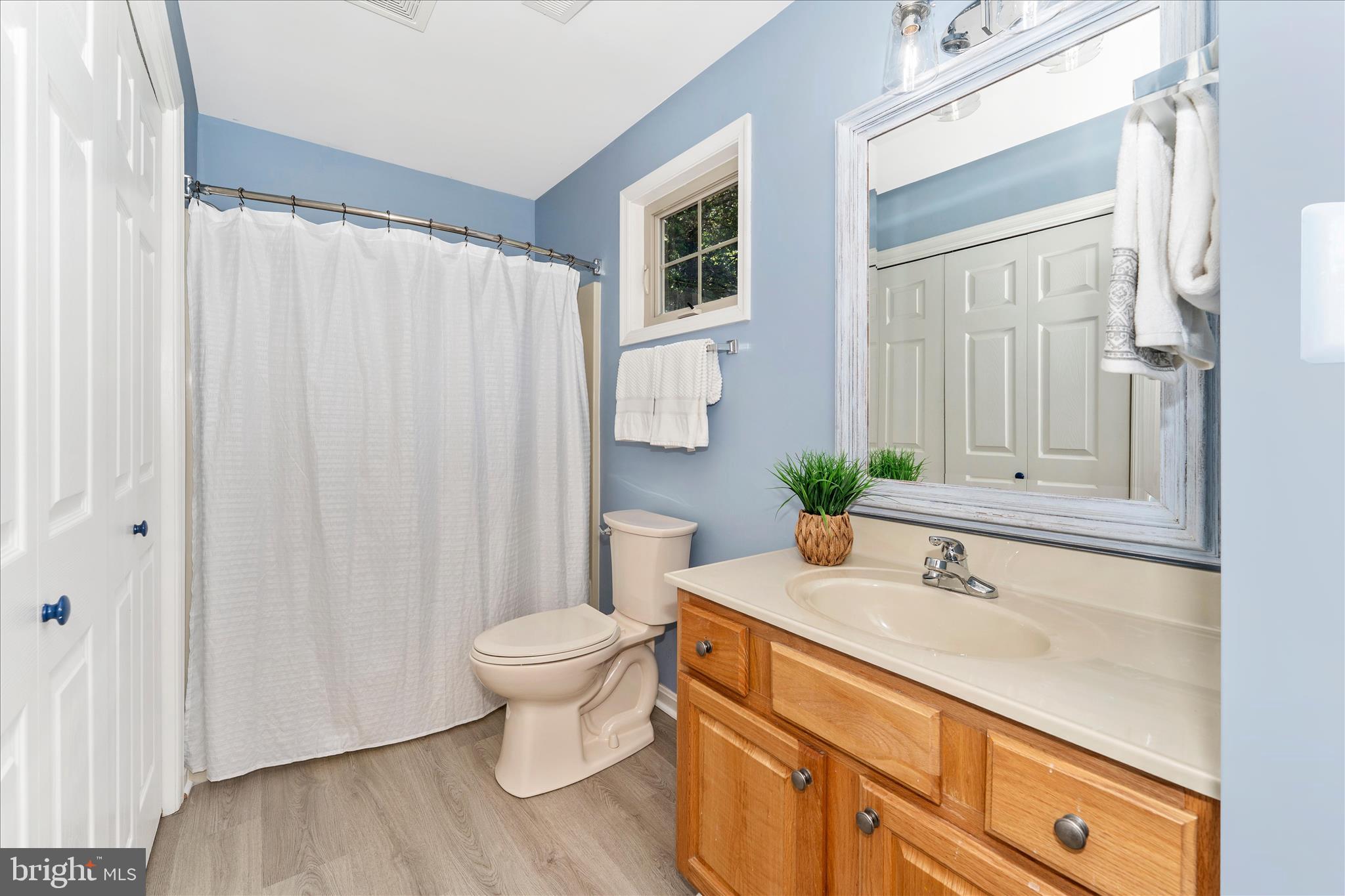 LAKE LINGANORE - Residential