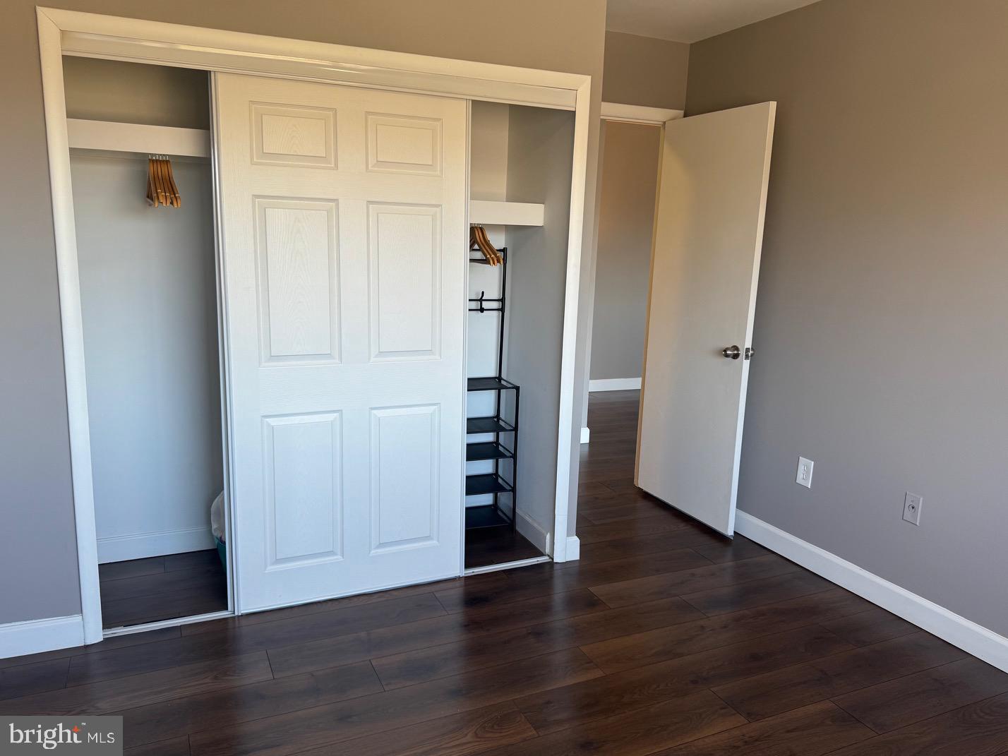 PINEWAY TOWERS - Residential Lease