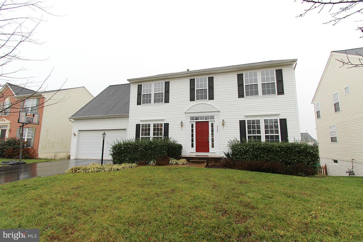 Ideally located in Braemar, this home features large rooms, 3 finished levels, morning room off the kitchen, large master suite with 2 walk-in closets, lux bath with garden tub & sep shower, finished lower level rec room & full bath, large unfinished storage, 2 car garage, deck overlooking wonderful fully fenced large back yard, 2  car garage, family room with gas fireplace of kitchen and more