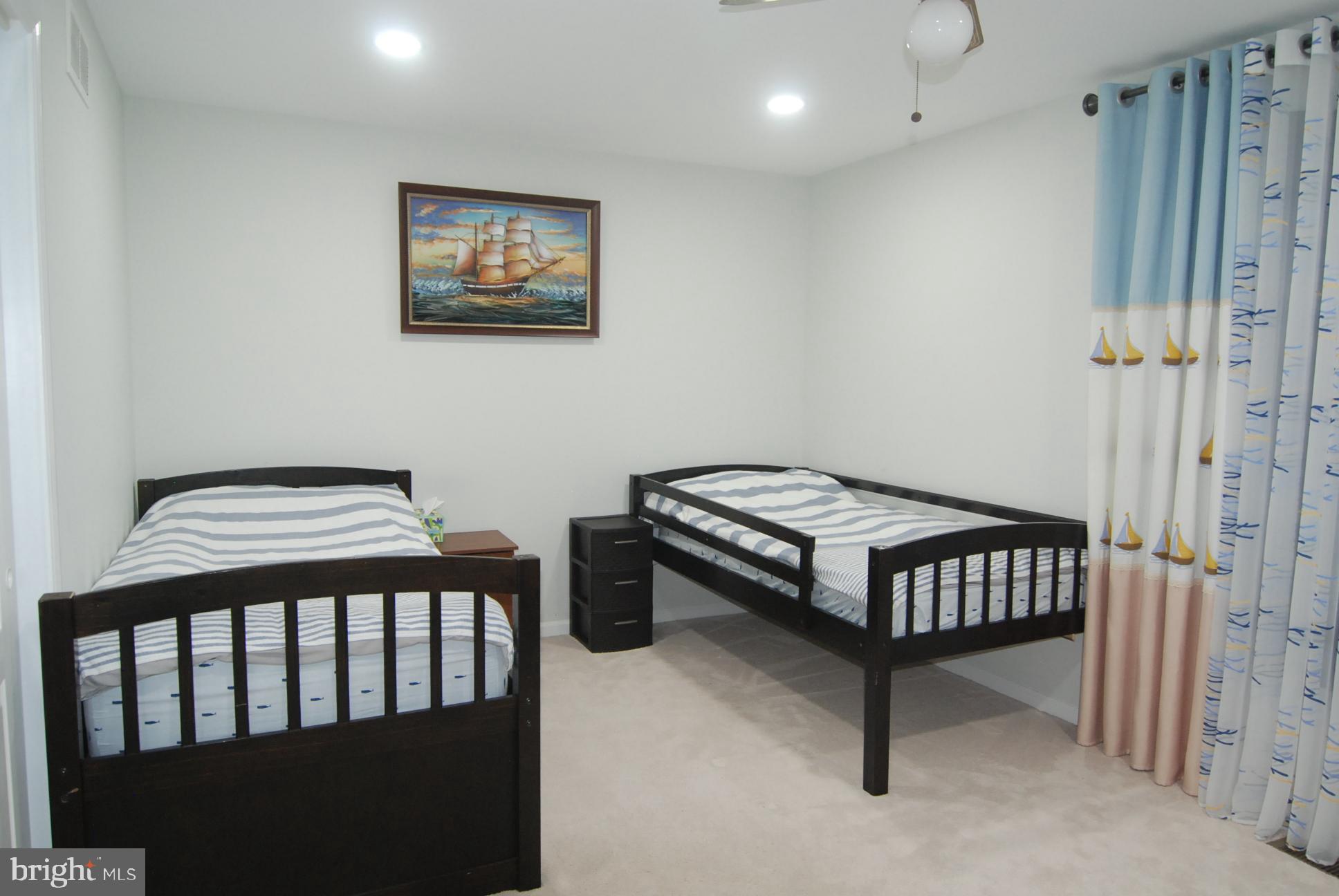 LAKEVIEW ESTS - Residential