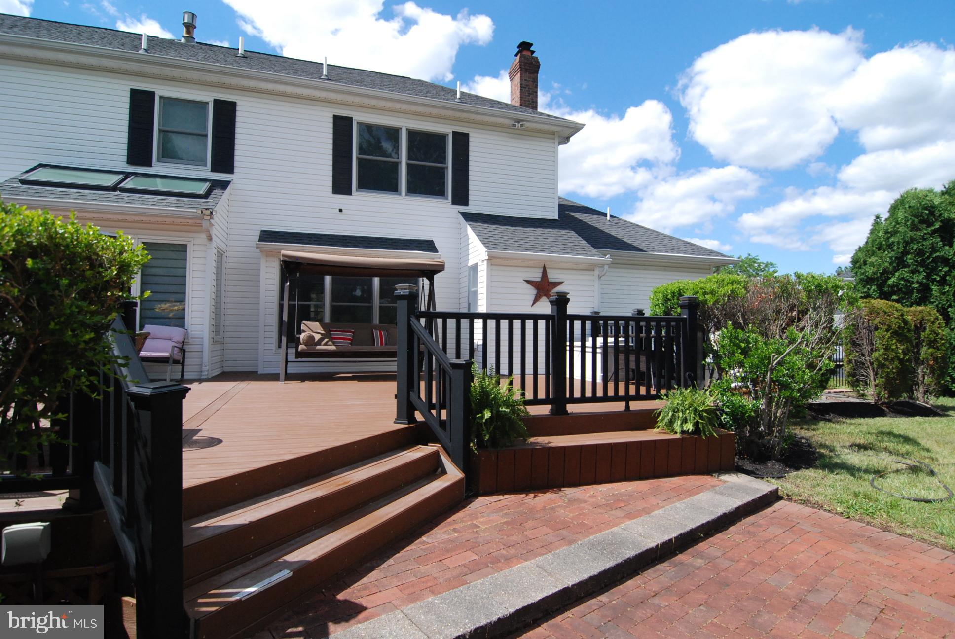 LAKEVIEW ESTS - Residential