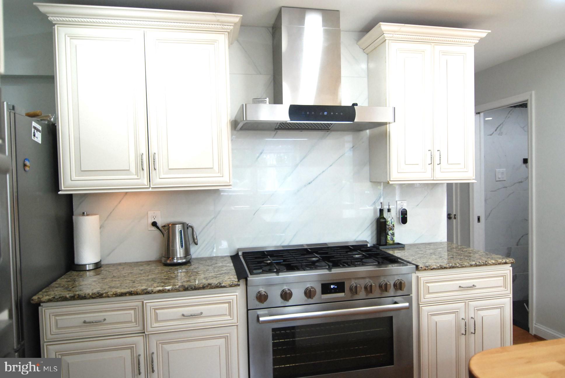 LAKEVIEW ESTS - Residential
